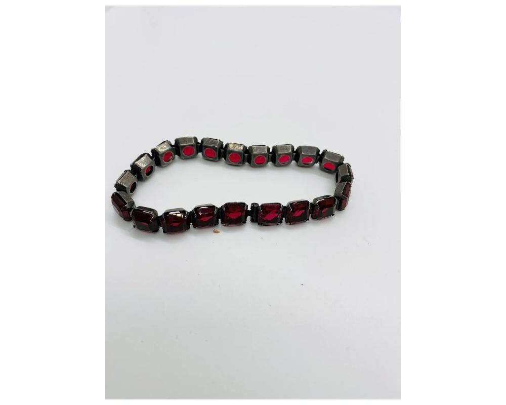 Vintage H&H Sterling Silver German Ruby Glass Bracelet In Excellent Condition For Sale In New York, NY