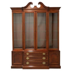 HICKORY American Masterpiece Chippendale Breakfront China Cabinet