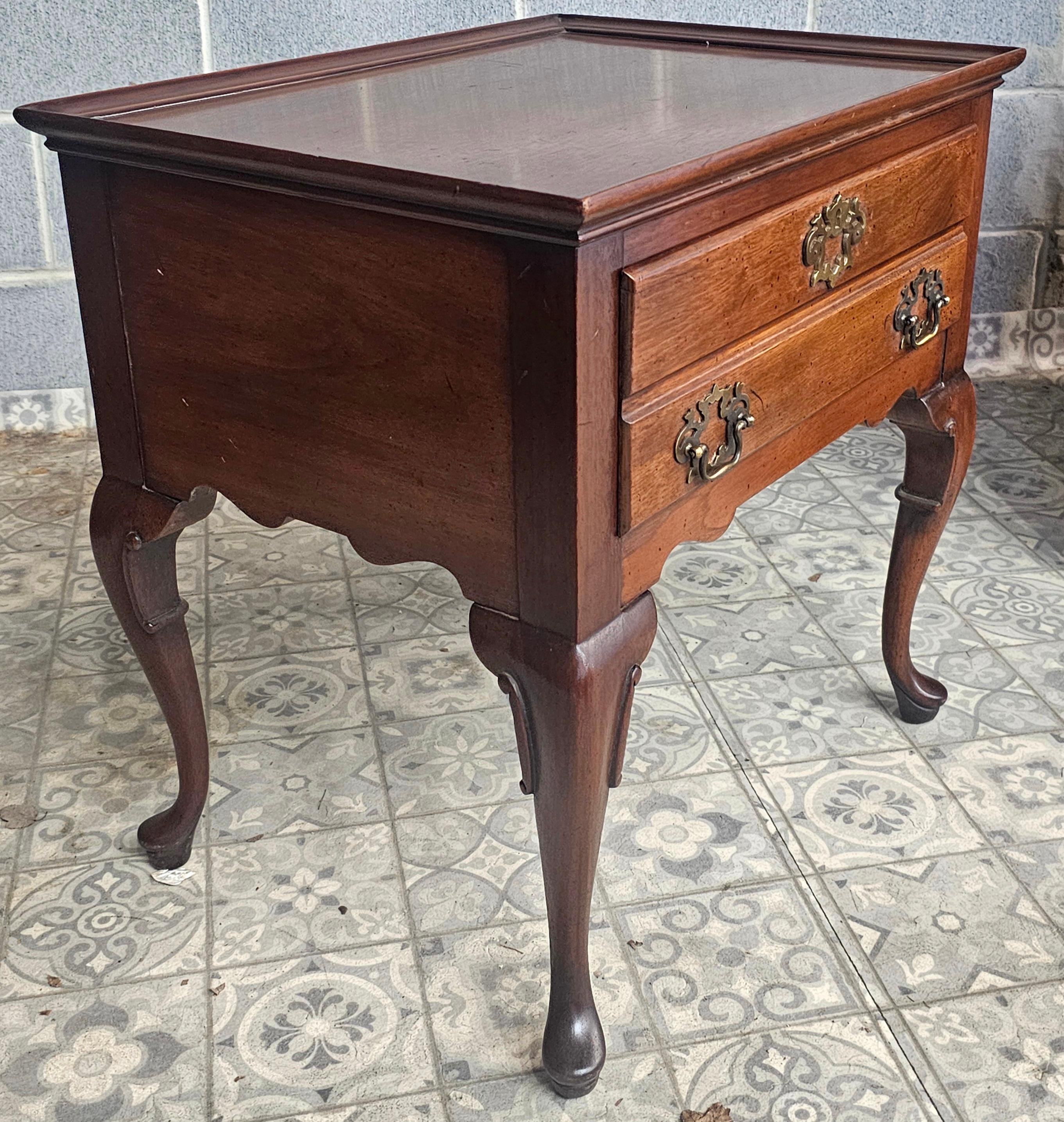 Vintage Hickory Chair Co. Chippendale Style Lowboy Dressing Table Silver Chest In Good Condition For Sale In Germantown, MD