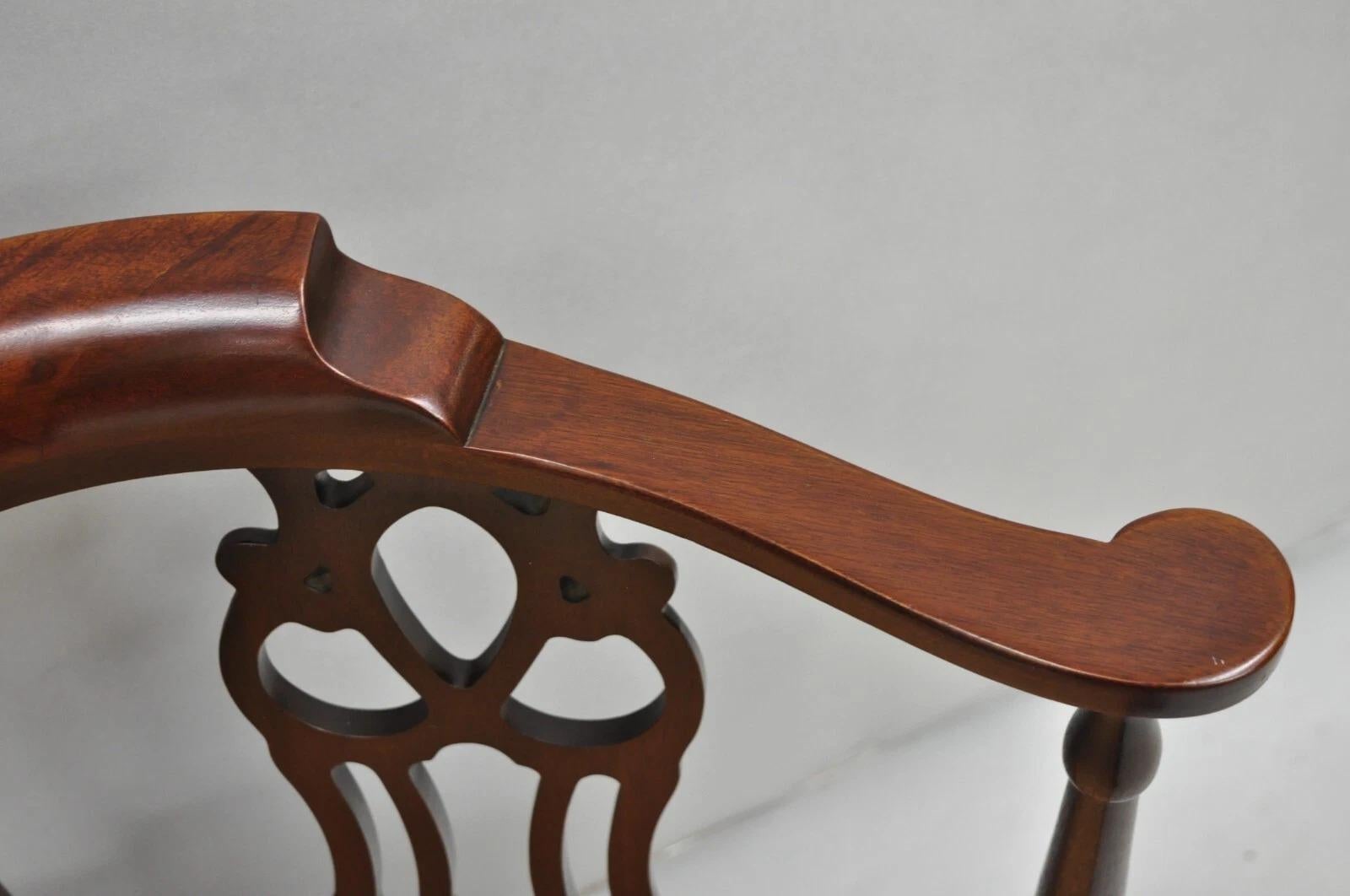 Vintage Hickory Chair Co Georgian Style Mahogany Corner Accent Side Chair For Sale 3