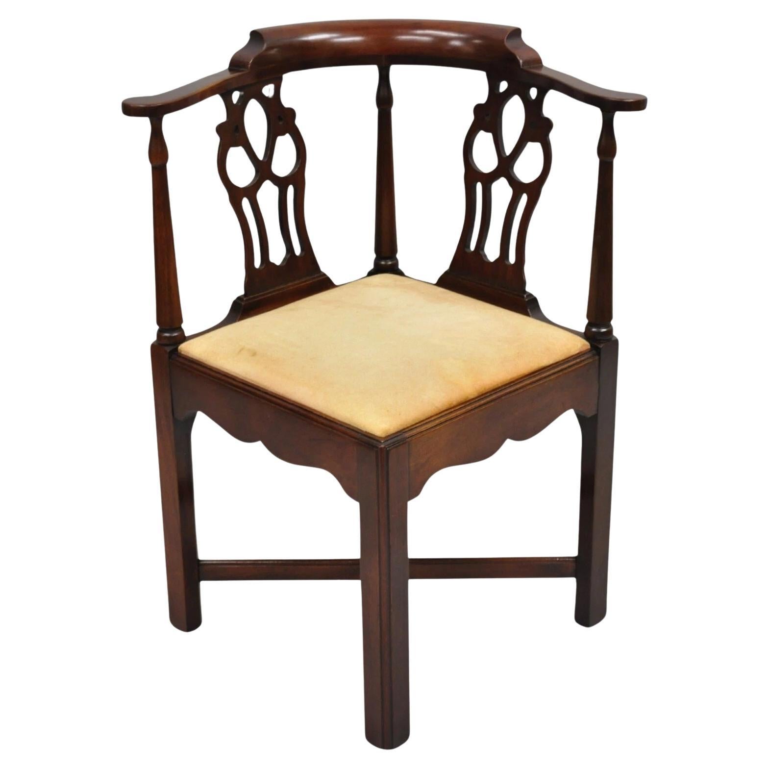 Vintage Hickory Chair Co Georgian Style Mahogany Corner Accent Side Chair
