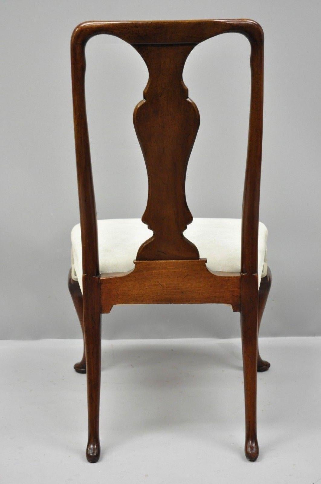 20th Century Vintage Hickory Chair Company Queen Anne Style Mahogany Dining Chairs Set of 4