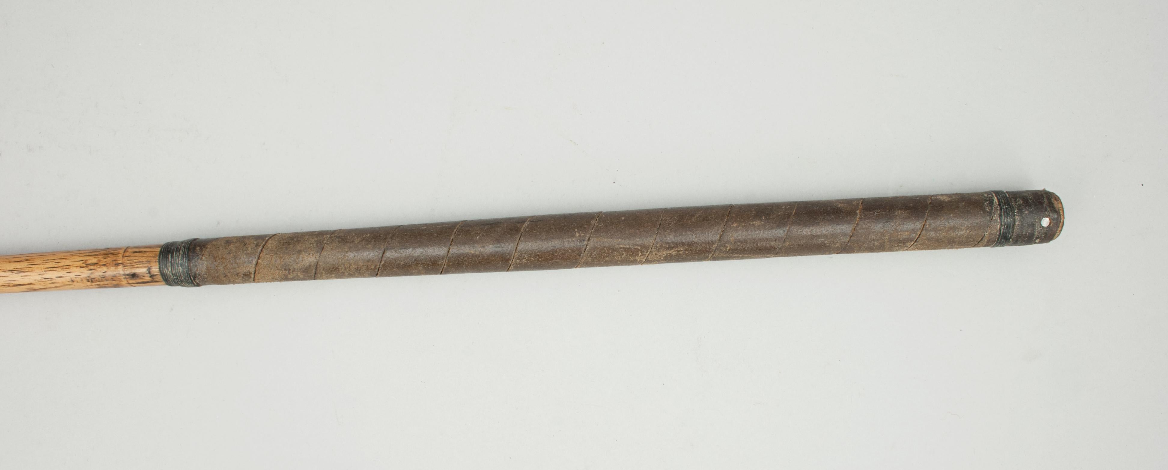 Early 20th Century Vintage Hickory Golf Club, Putter. St Andrews Golf Co. Glasgow