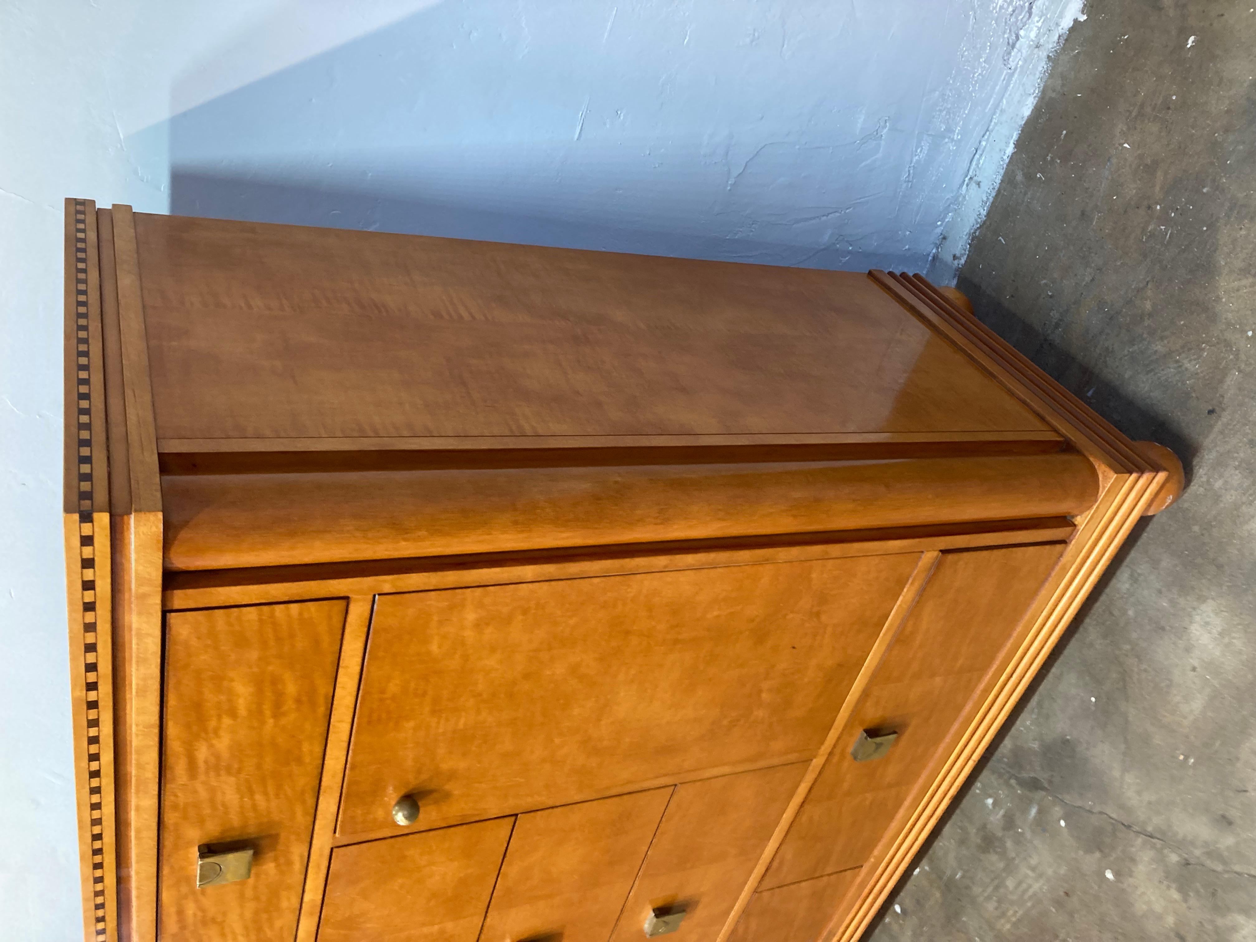 Vintage Hickory White Dresser/Cabinet In Good Condition For Sale In Alhambra, CA
