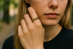 Vintage Hidalgo 18K Yellow Gold Green Enamel X Band Ring Size 6.5