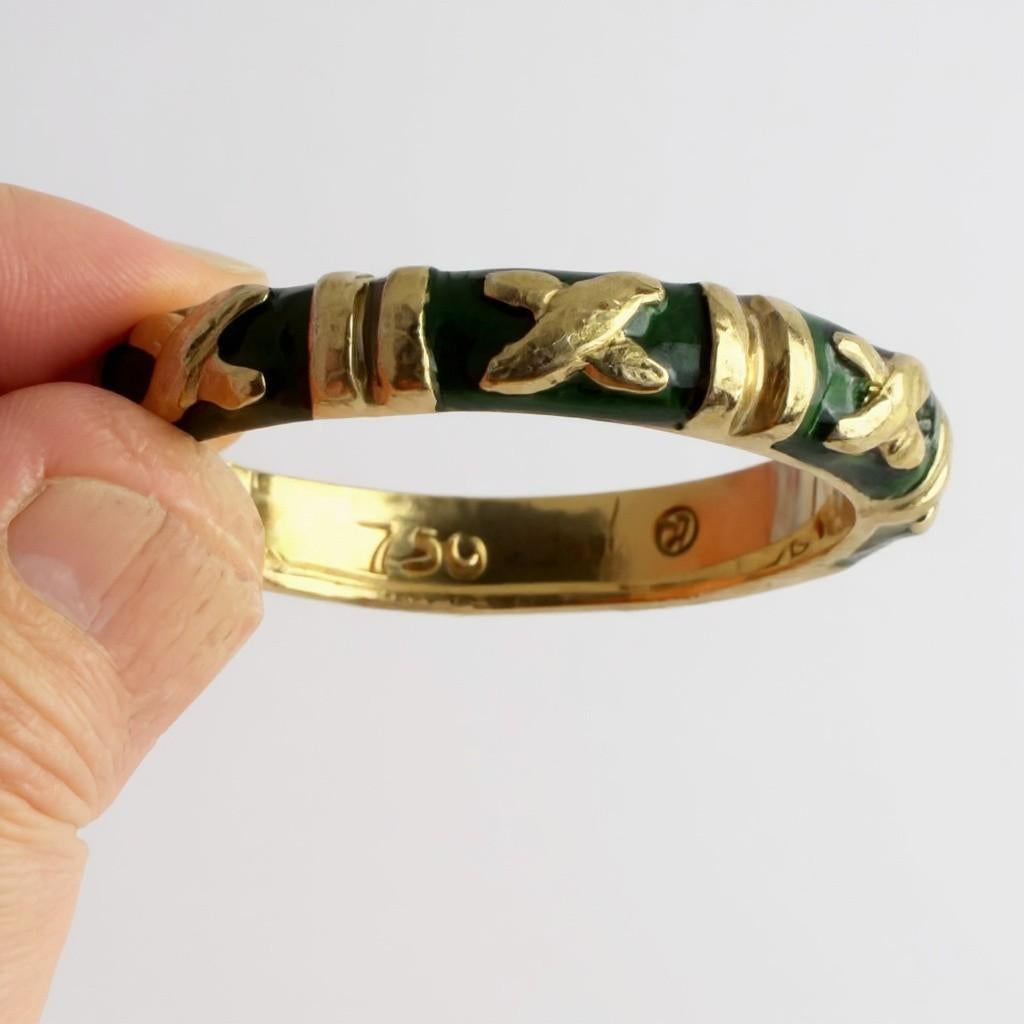 Vintage Hidalgo 18K Yellow Gold Green Enamel X Band Ring Size 6.5 For Sale 2