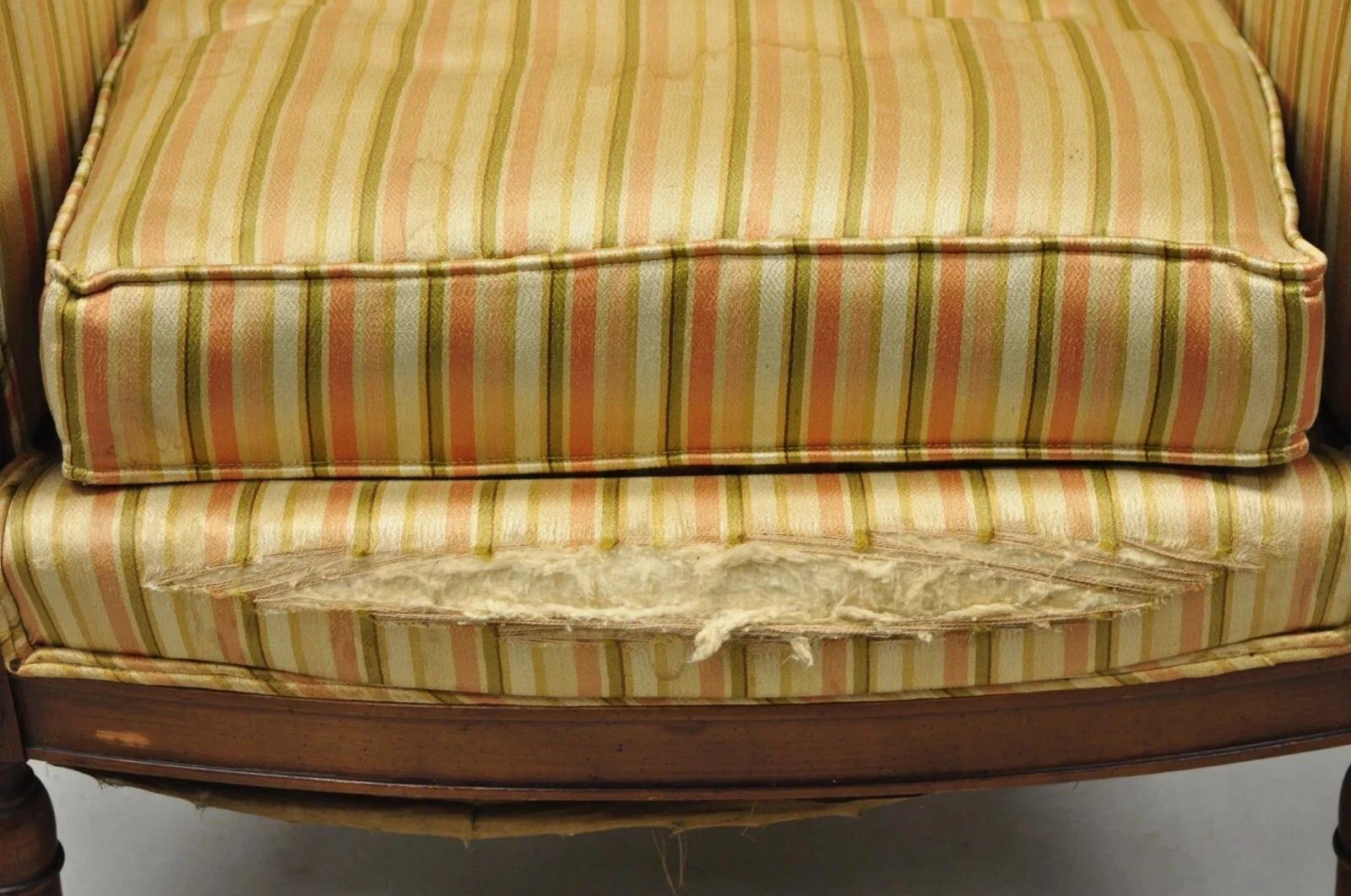 Vintage Respaldo Alto Francés Hollywood Regency Trono Señorial Sillón con Brazos siglo XX en venta