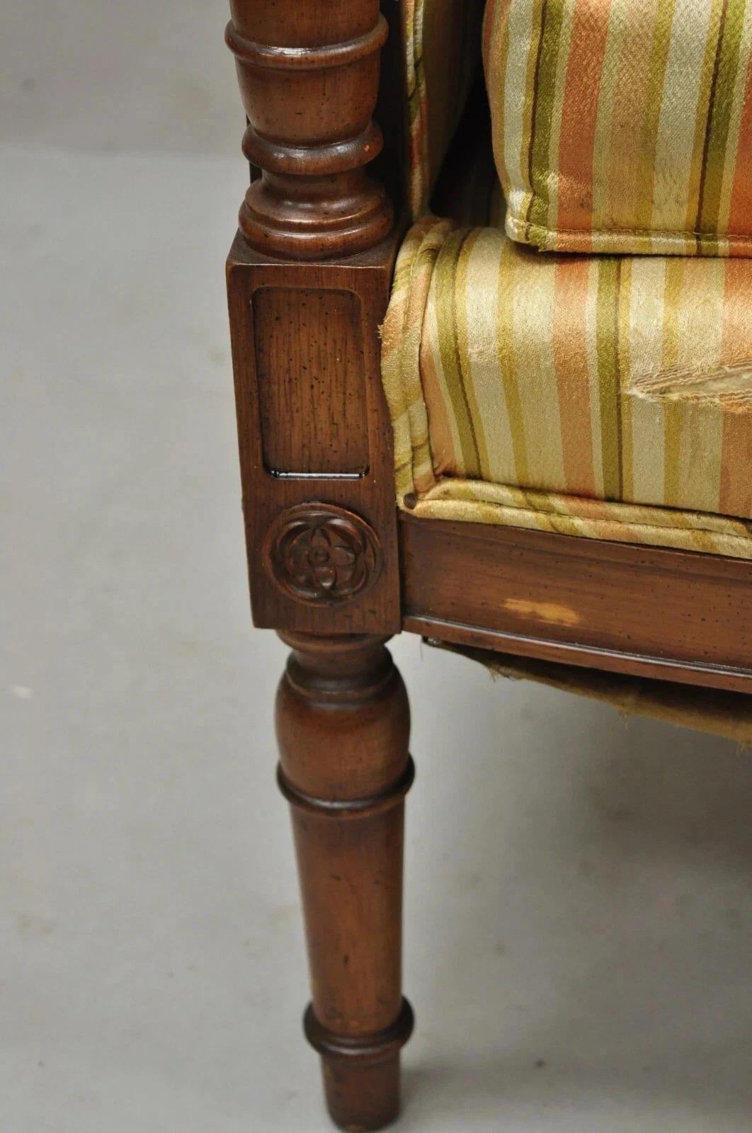 Vintage Respaldo Alto Francés Hollywood Regency Trono Señorial Sillón con Brazos en venta 1