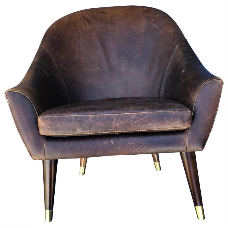 Vintage High Back Leather Club Chair For Sale at 1stdibs
