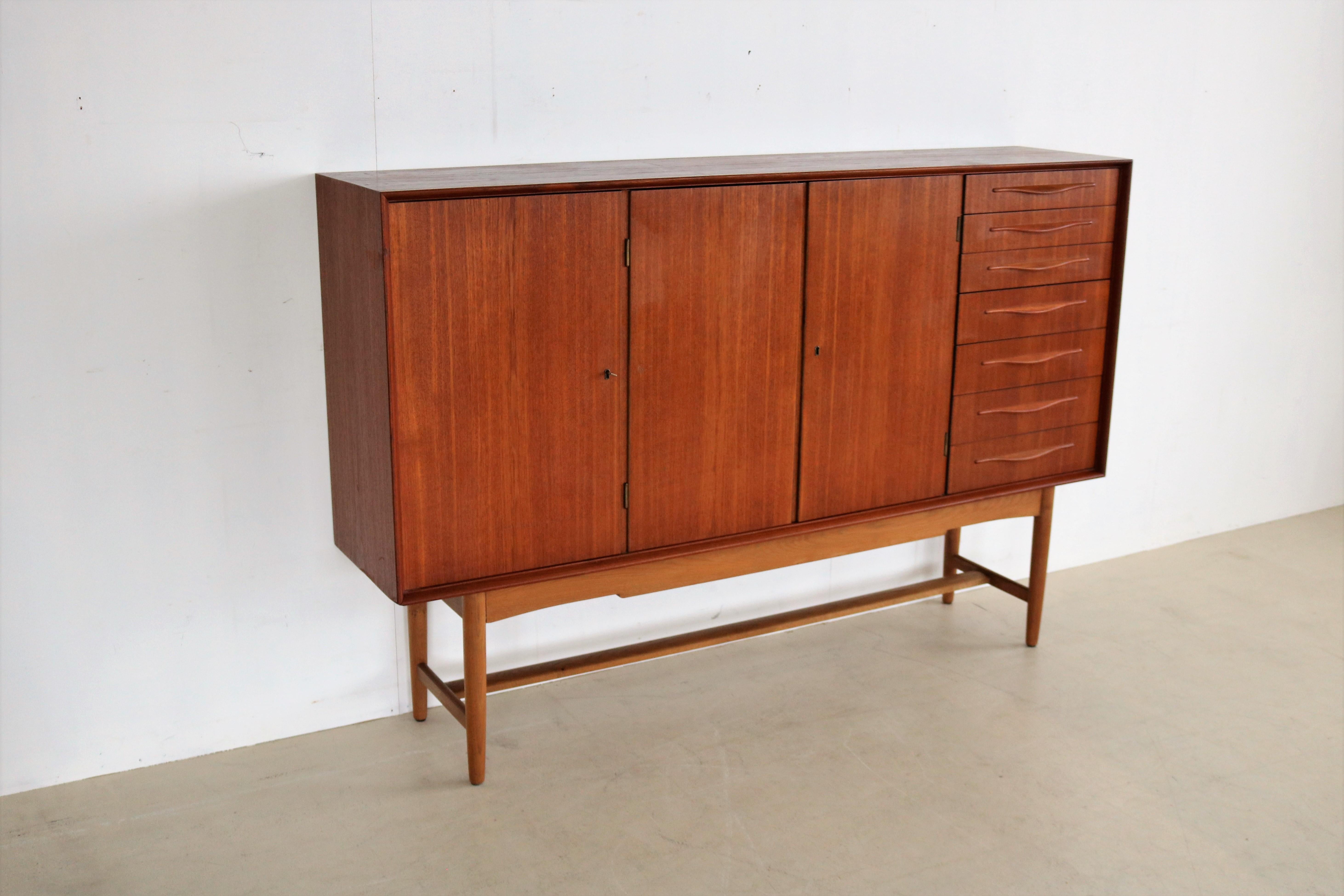 Vintage High Board Dresser Cabinet 60s Danish For Sale 7