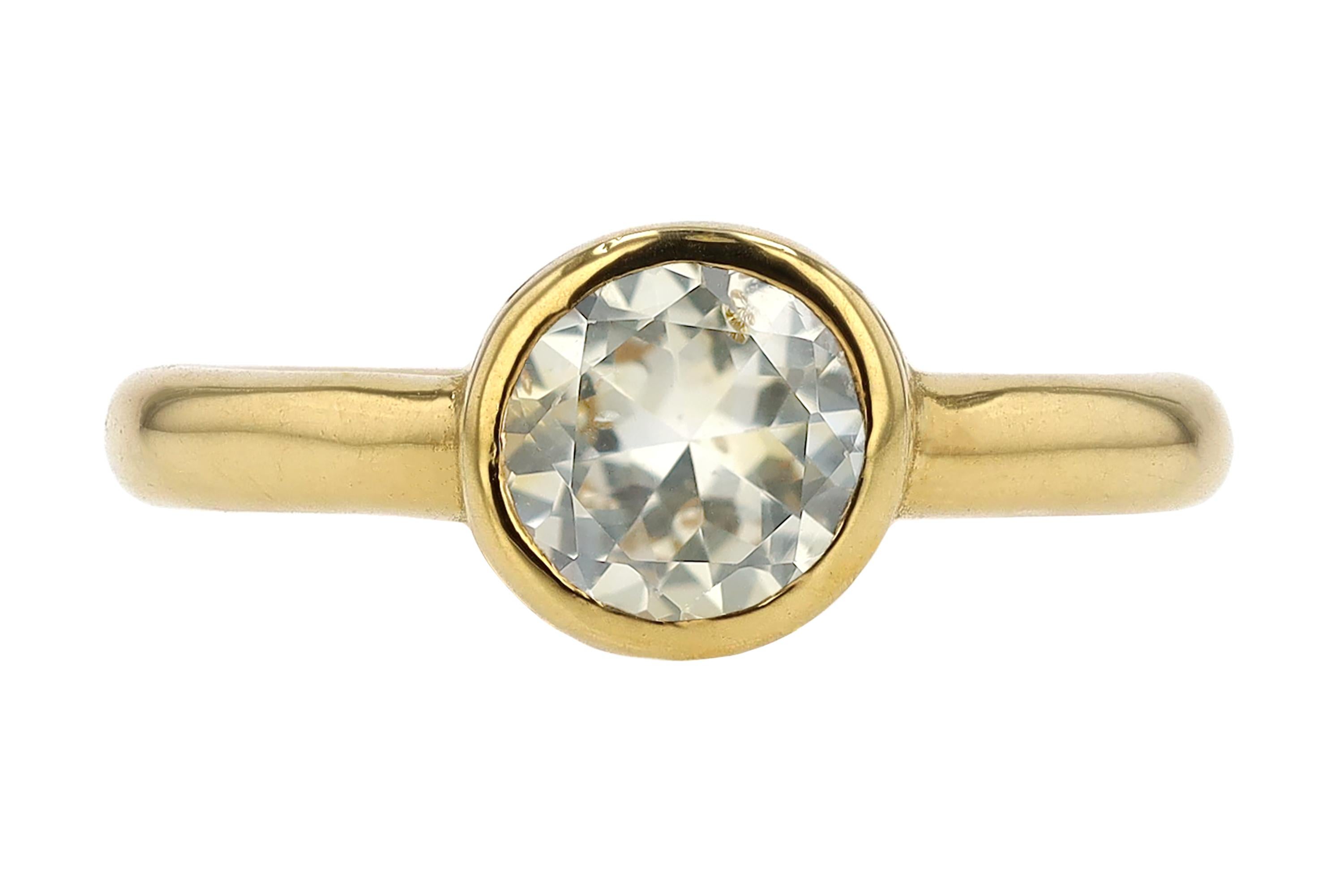 Vintage High Karat Gold White Sapphire Engagement Ring In Excellent Condition In Santa Barbara, CA