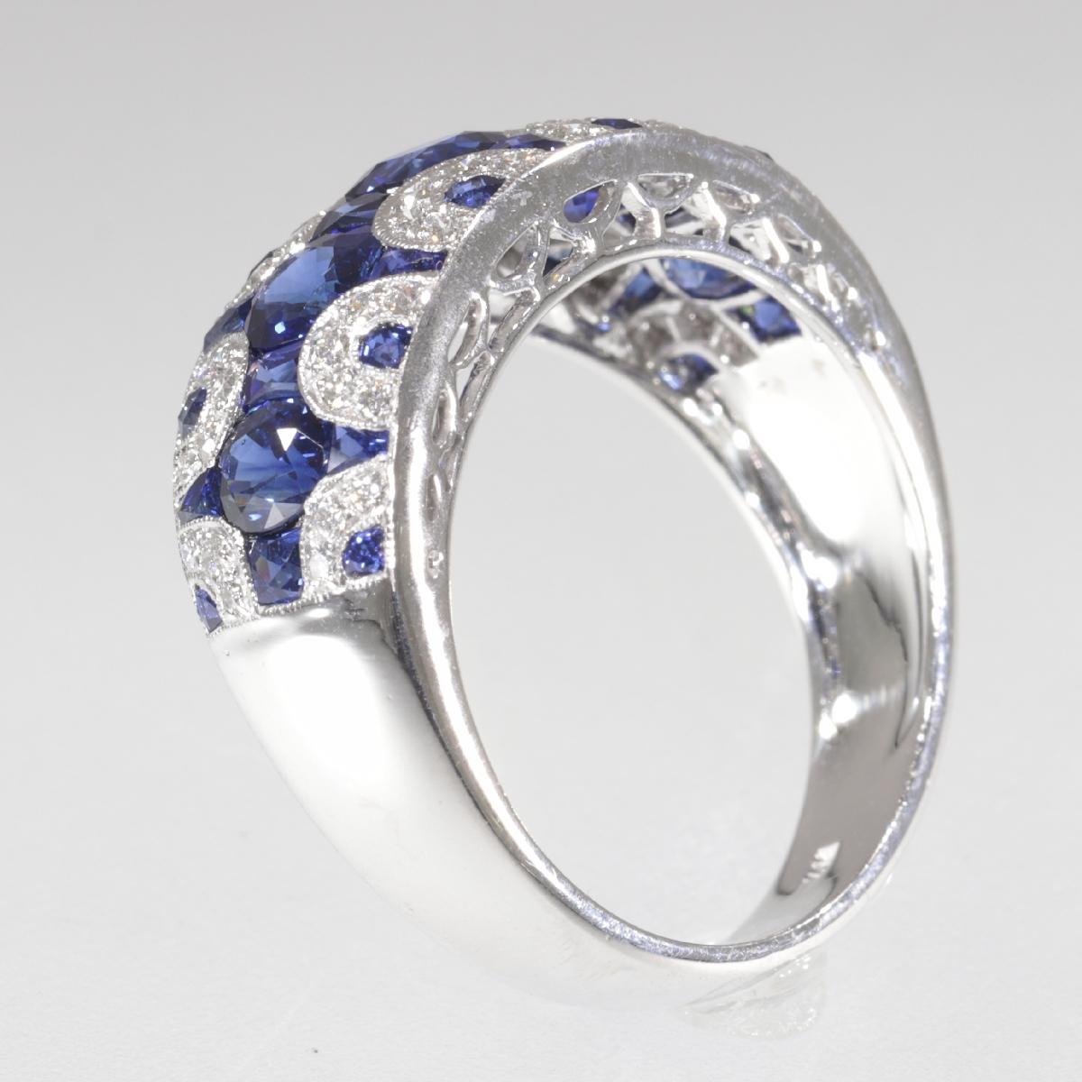 Vintage High Quality 1970s Ring with Diamonds and Sapphire, Great Model For Sale 2
