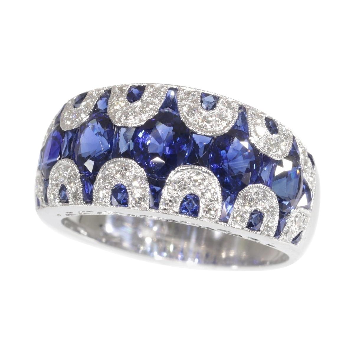 Vintage High Quality 1970s Ring with Diamonds and Sapphire, Great Model For Sale