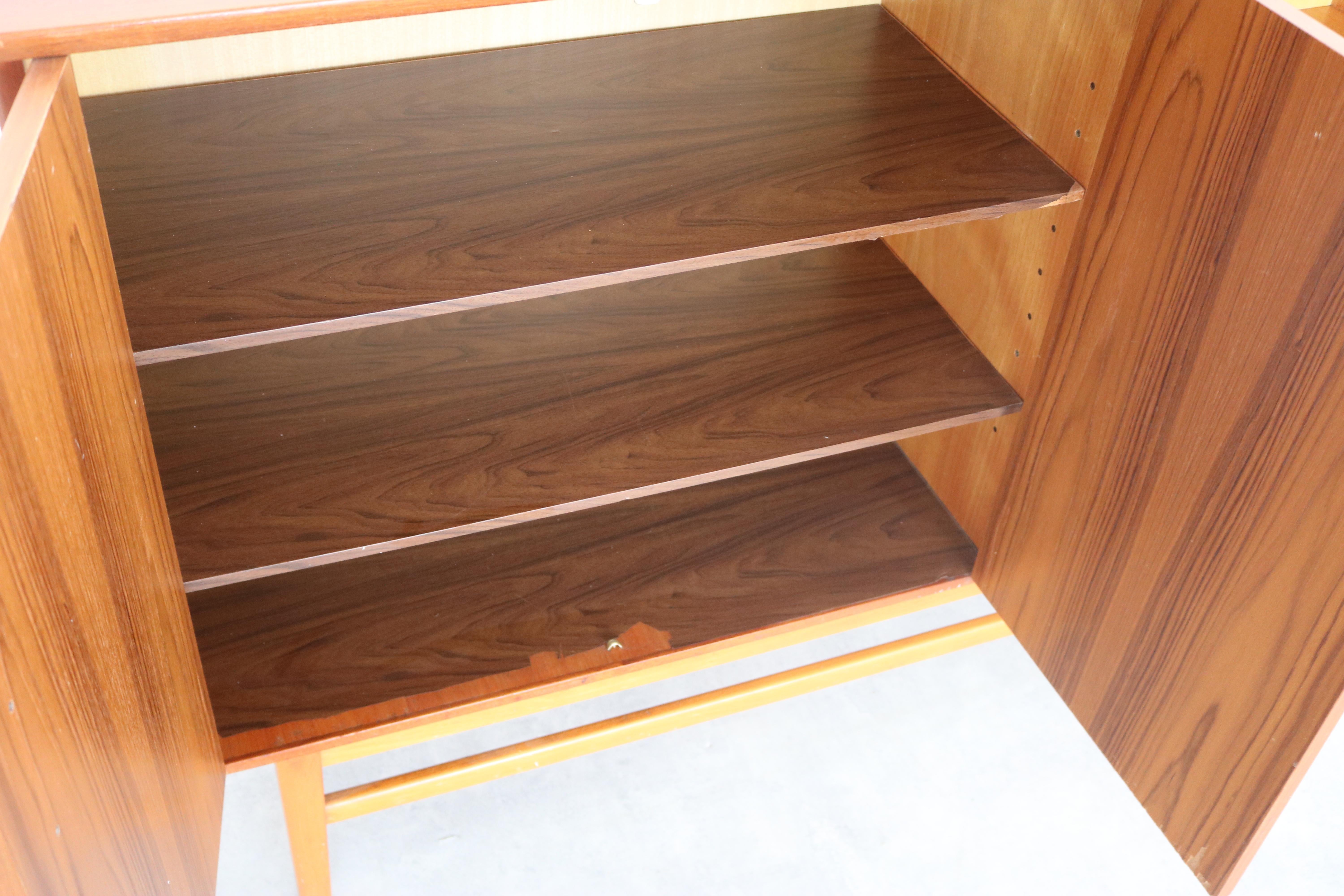 tablero alto vintage  aparador  1960s  Sueco en venta 5