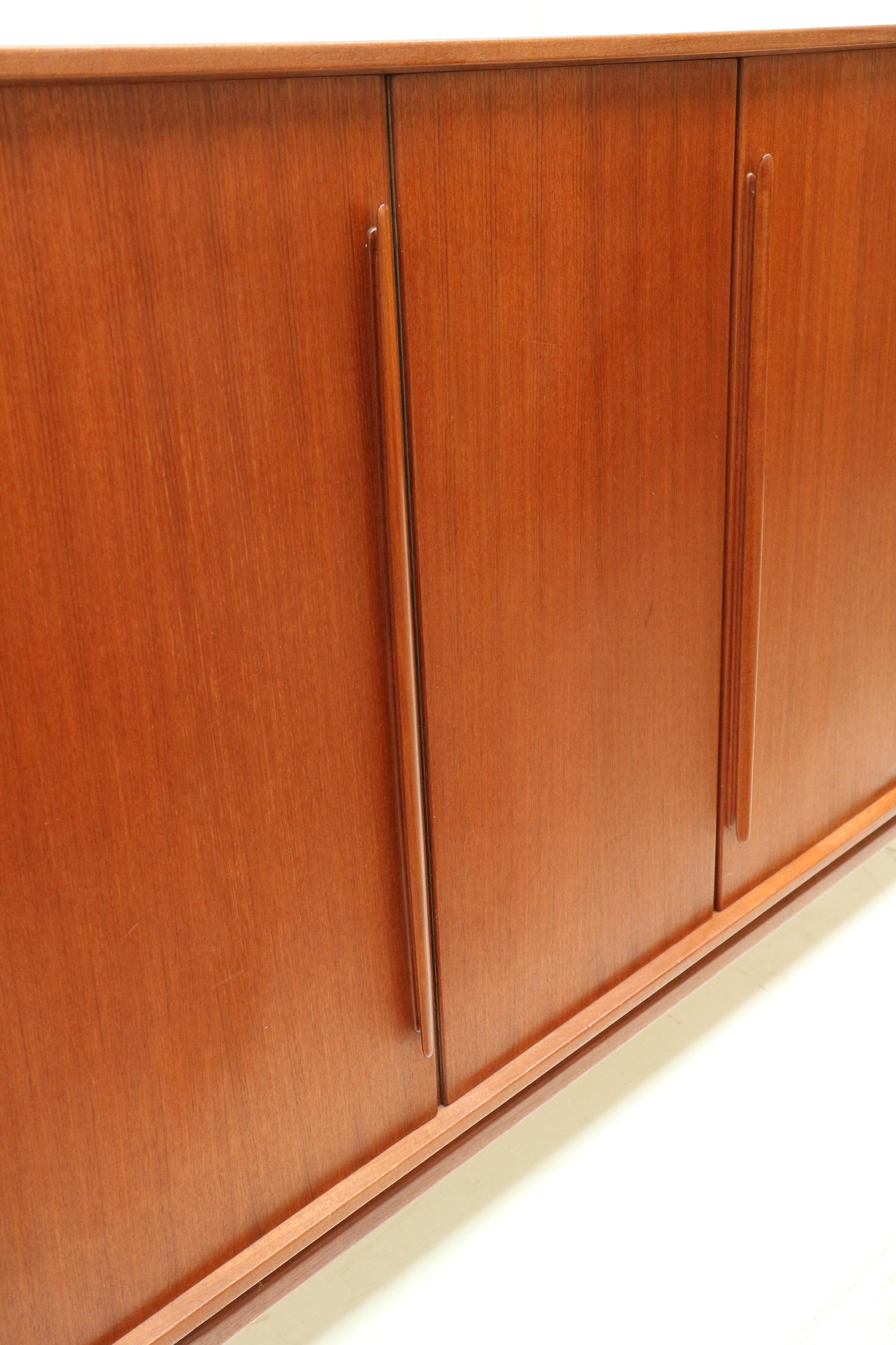 Vintage highboard / sideboard by Heinrich Riestenpatt made in the 60s For Sale 1