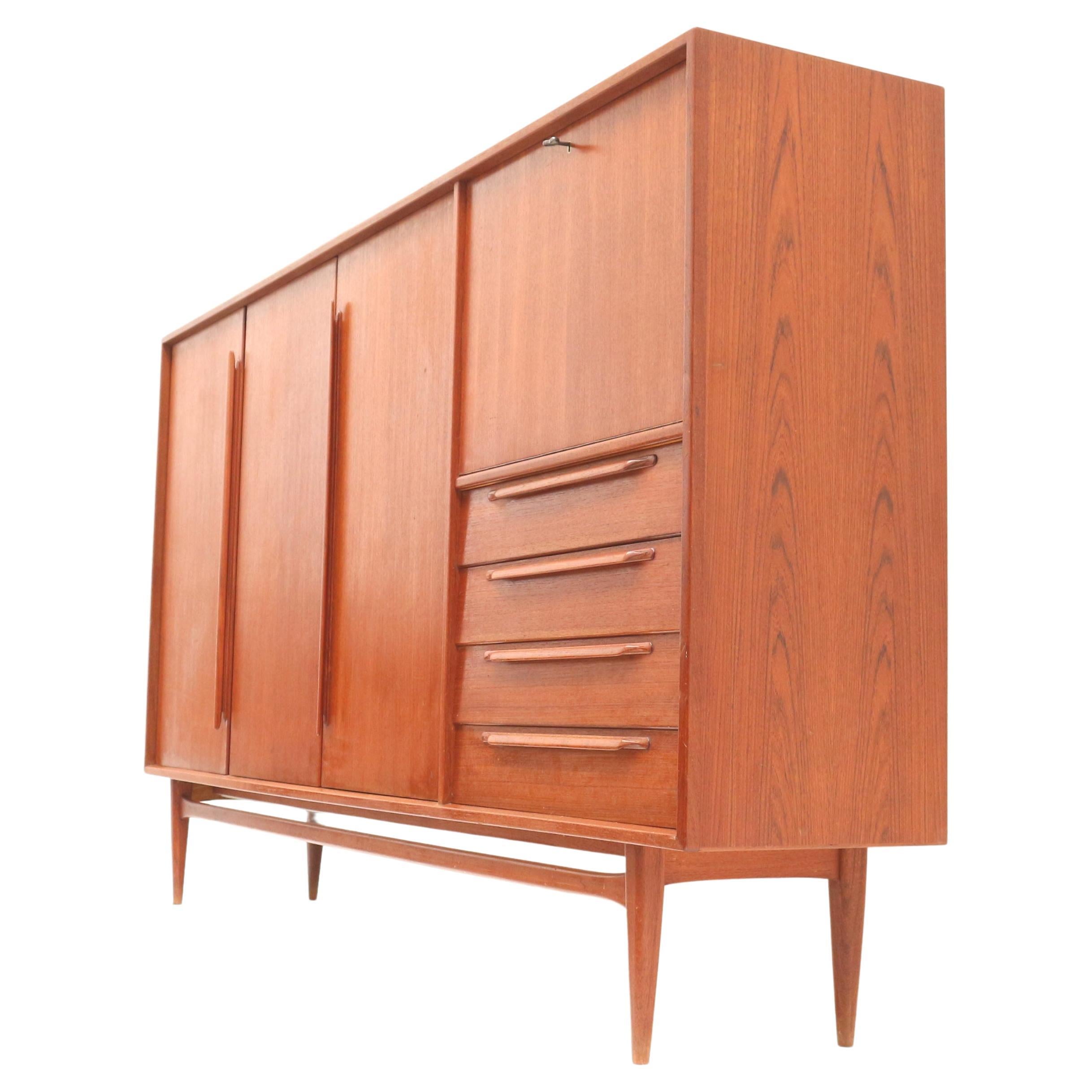 Tablero alto / aparador vintage de Heinrich Riestenpatt fabricado en los años 60