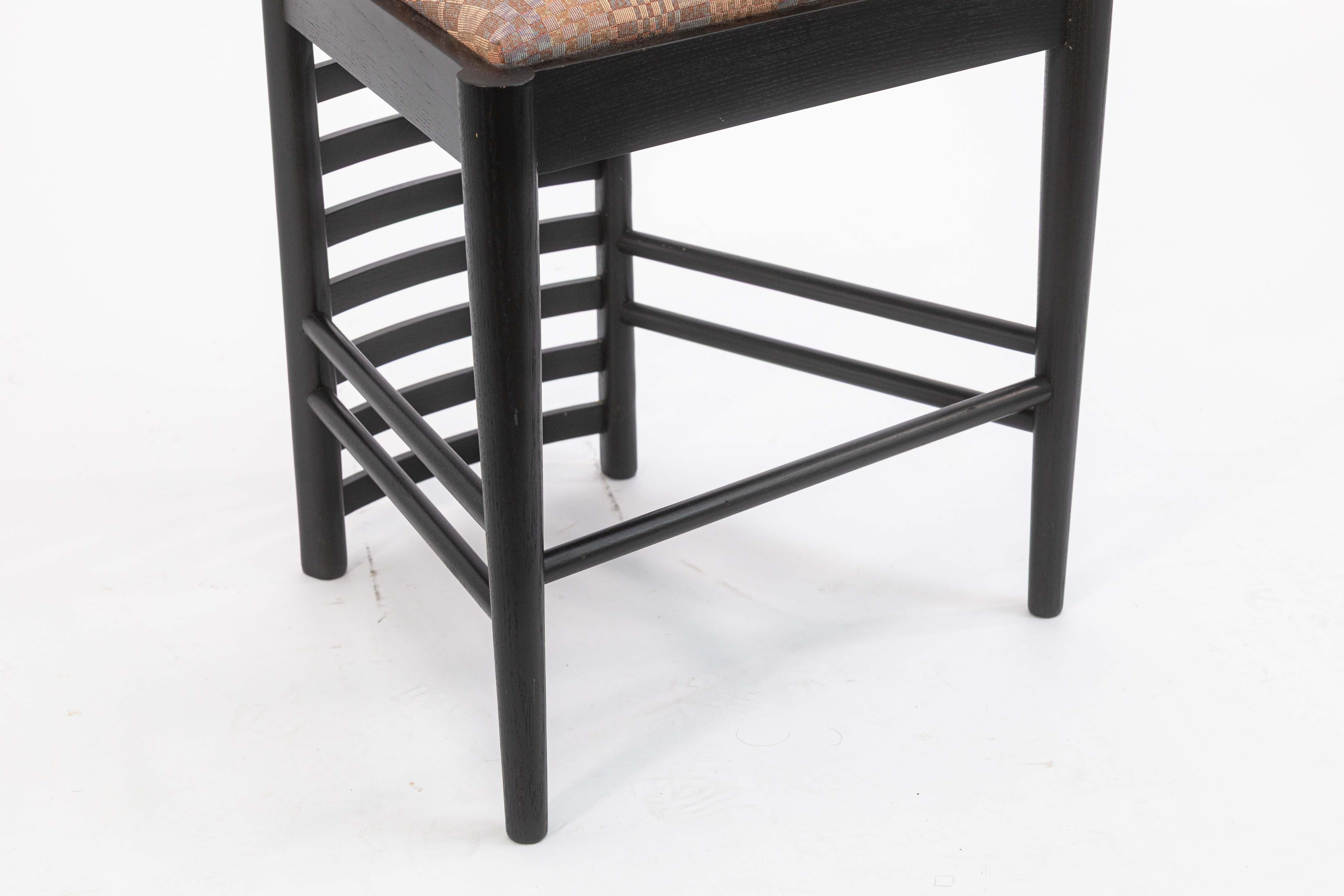 Vintage Hill House Chair von Charles Rennie Mackintosh für Cassina im Angebot 1