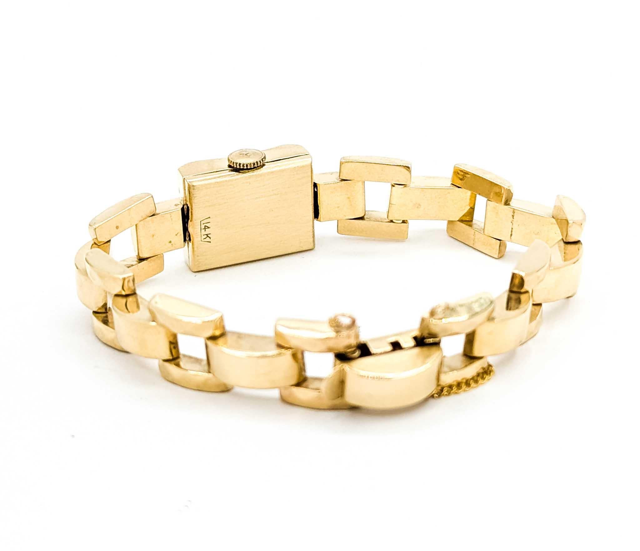 Vintage Hilton 14k Yellow Gold Wind-Up Wristwatch with Diamond Accents In Excellent Condition For Sale In Bloomington, MN