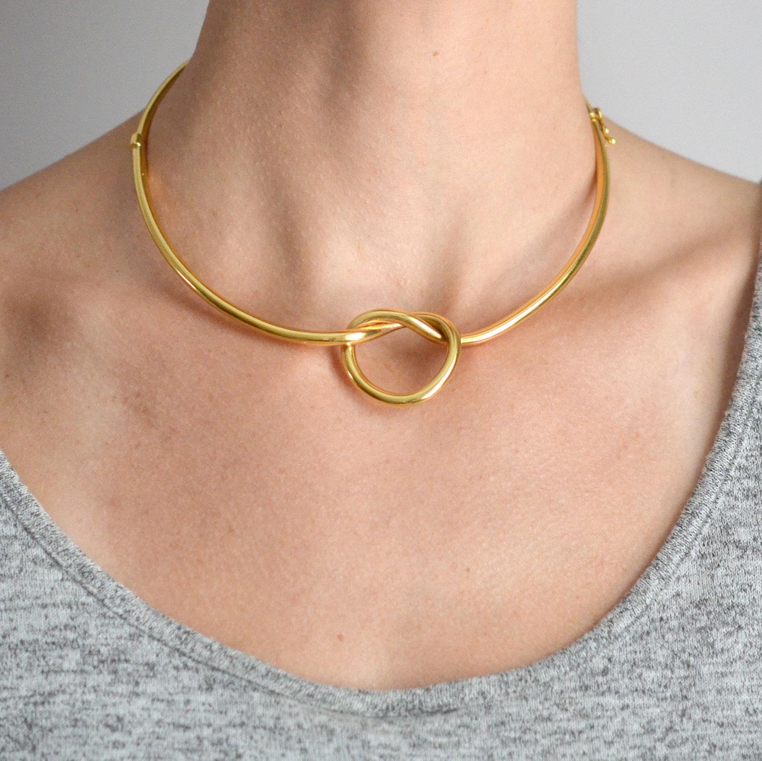 Contemporary Vintage Hinged Love Knot Gold Collar Necklace
