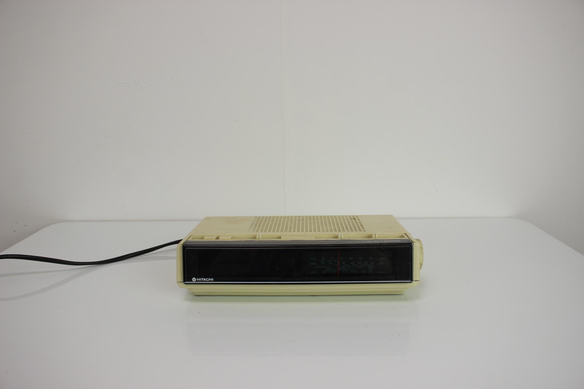 Vintage Hitachi KC-671E Radio Clock, Japan, 1970's In Good Condition In Praha, CZ