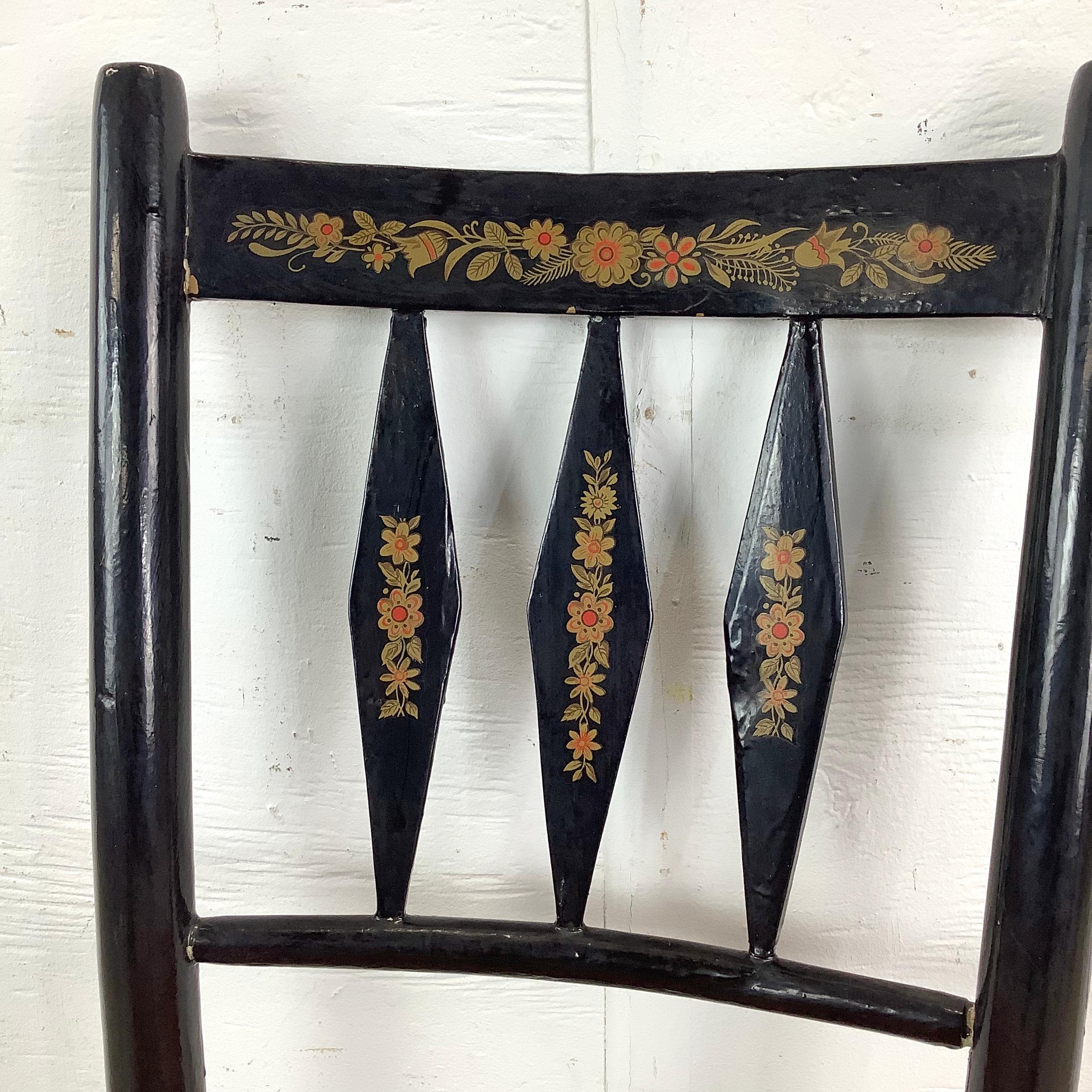 Vintage Hitchcock Beistellstuhl mit Binsen Sitz im Angebot 5