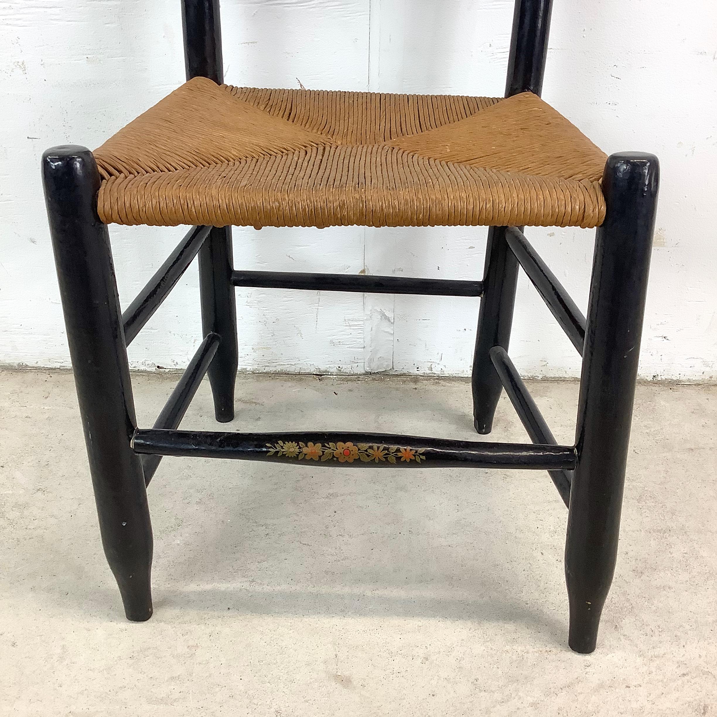 Vintage Hitchcock Beistellstuhl mit Binsen Sitz (Furnier) im Angebot