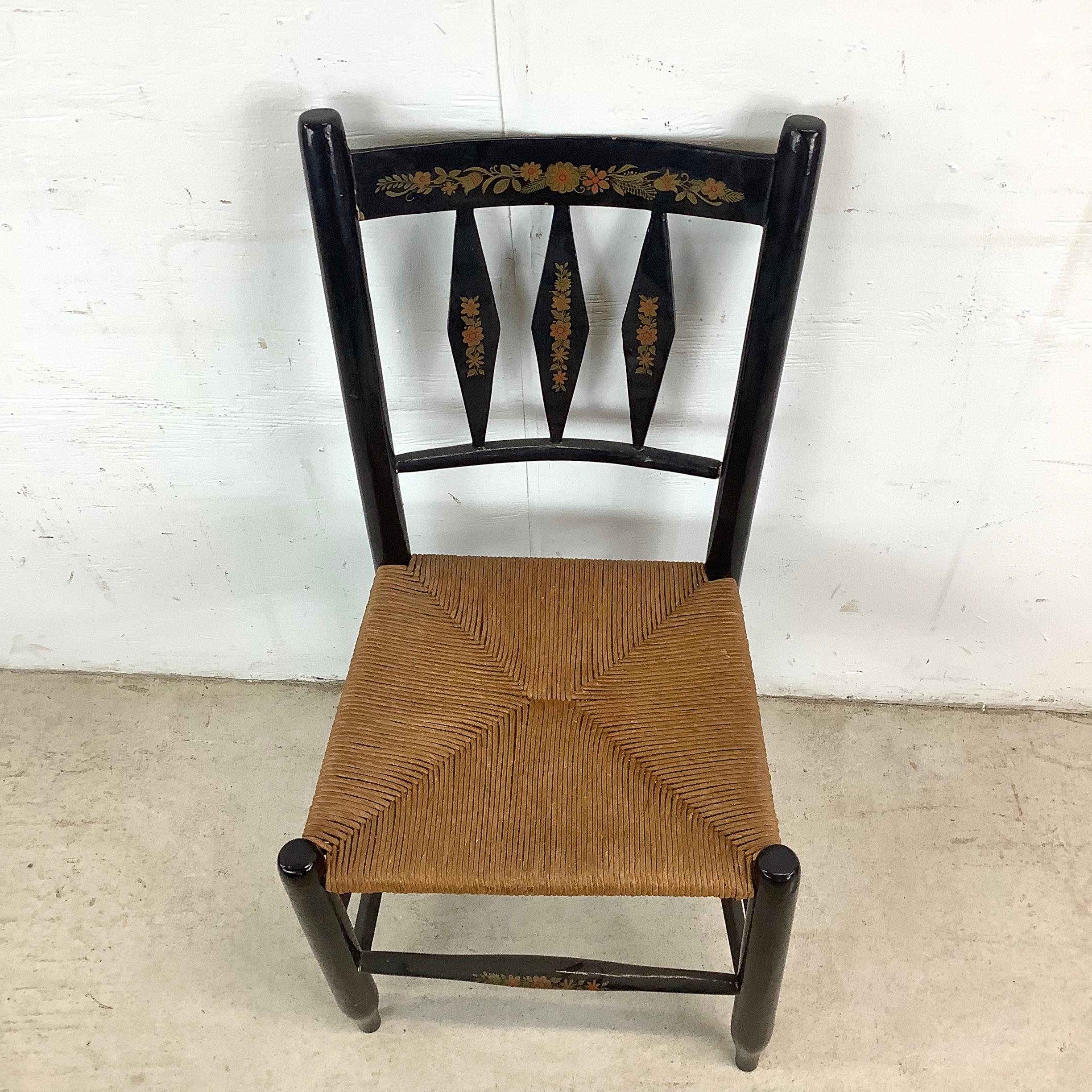 Vintage Hitchcock Beistellstuhl mit Binsen Sitz im Zustand „Gut“ im Angebot in Trenton, NJ