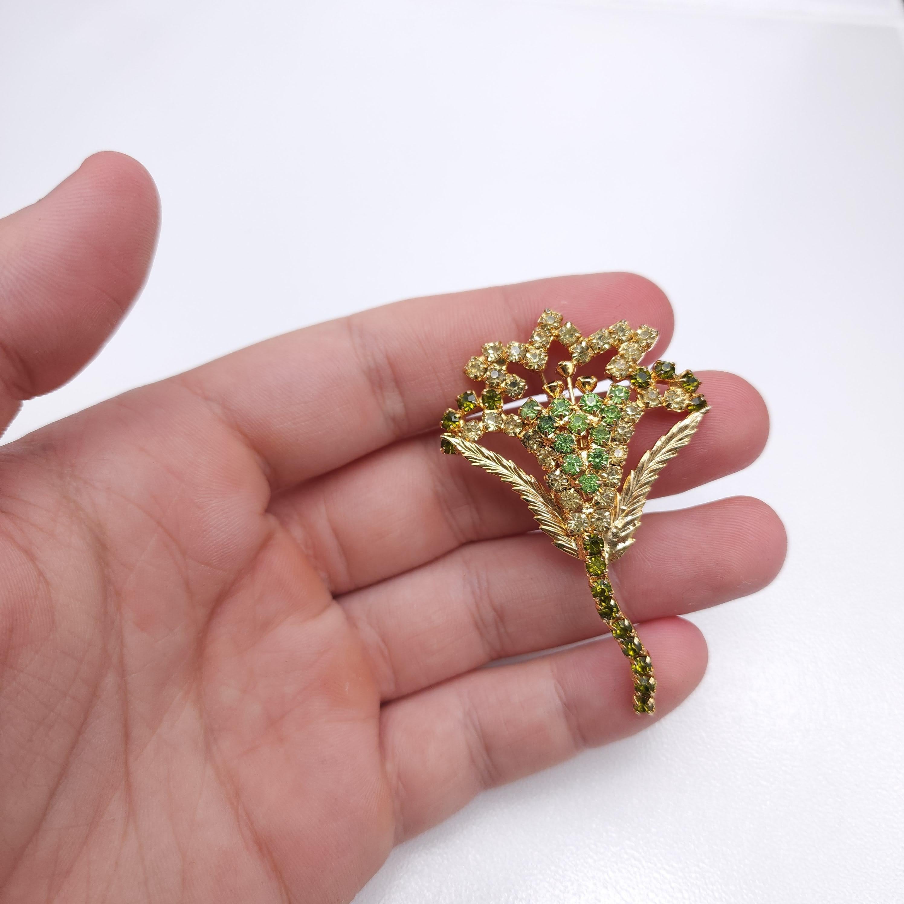 Vintage Hobe Floral Brooch  Pin with Green & Yellow Crystals, Gold-Plated For Sale 2