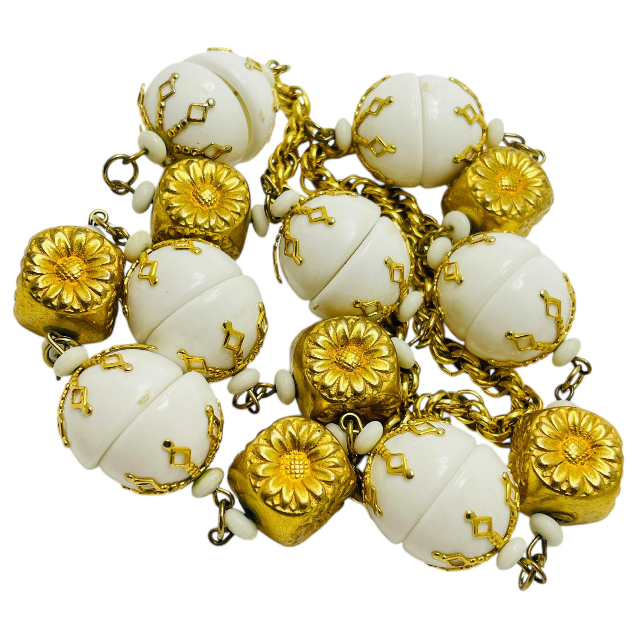 Vintage HOBE signed gold tone white glass beads designer necklace In Good Condition For Sale In Palos Hills, IL