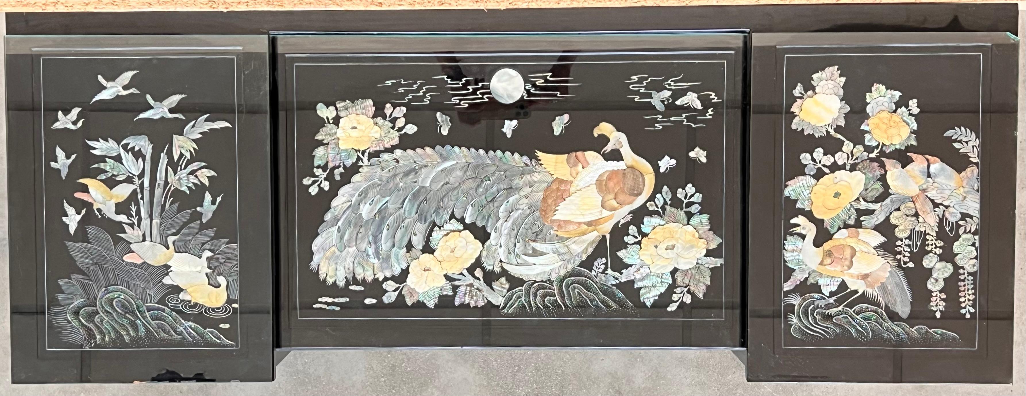 Vintage Hollywood Chinoiserie Black Lacquered Vanity or Desk Table 7