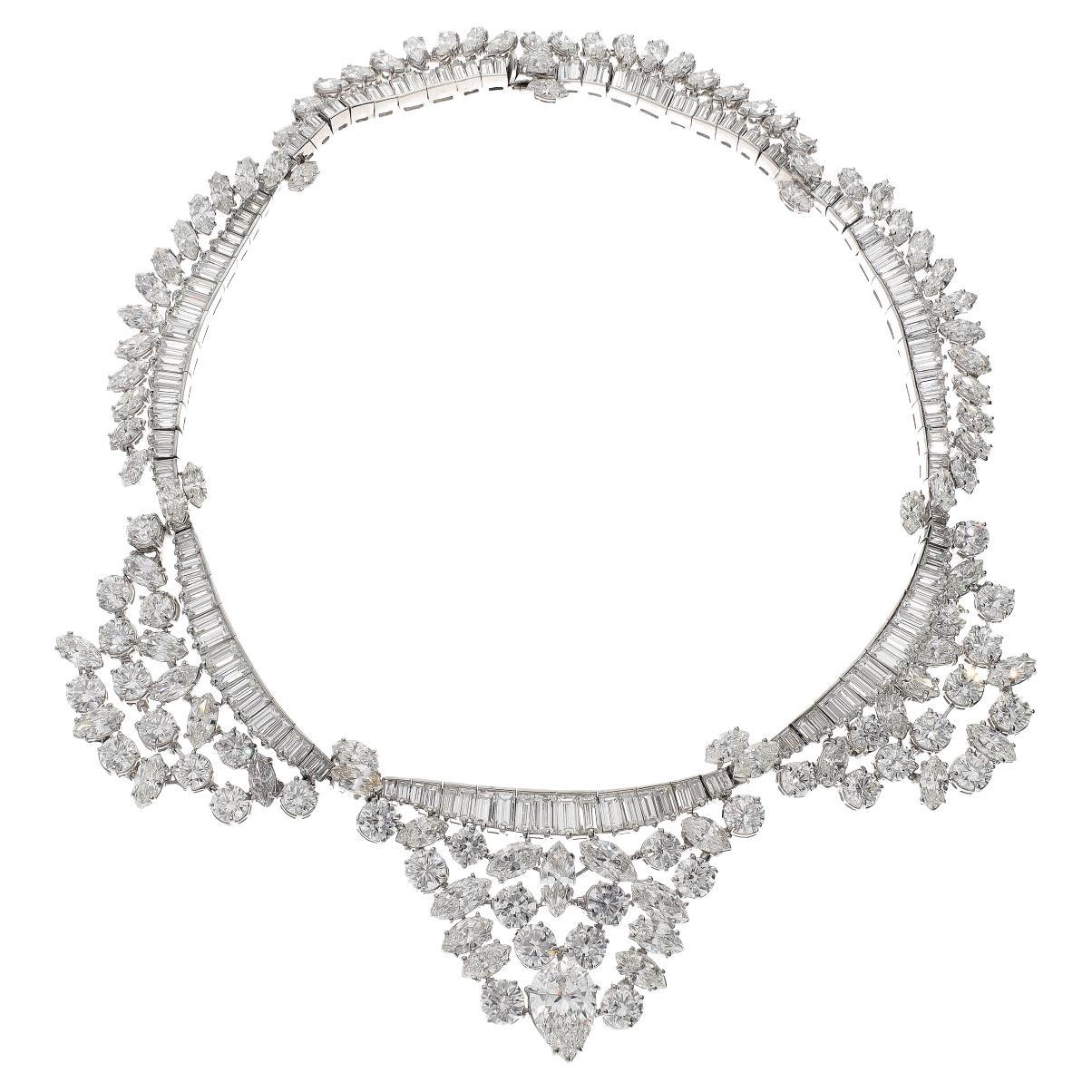 Vintage Hollywood Red Carpet 130 Carats Diamond Necklace For Sale