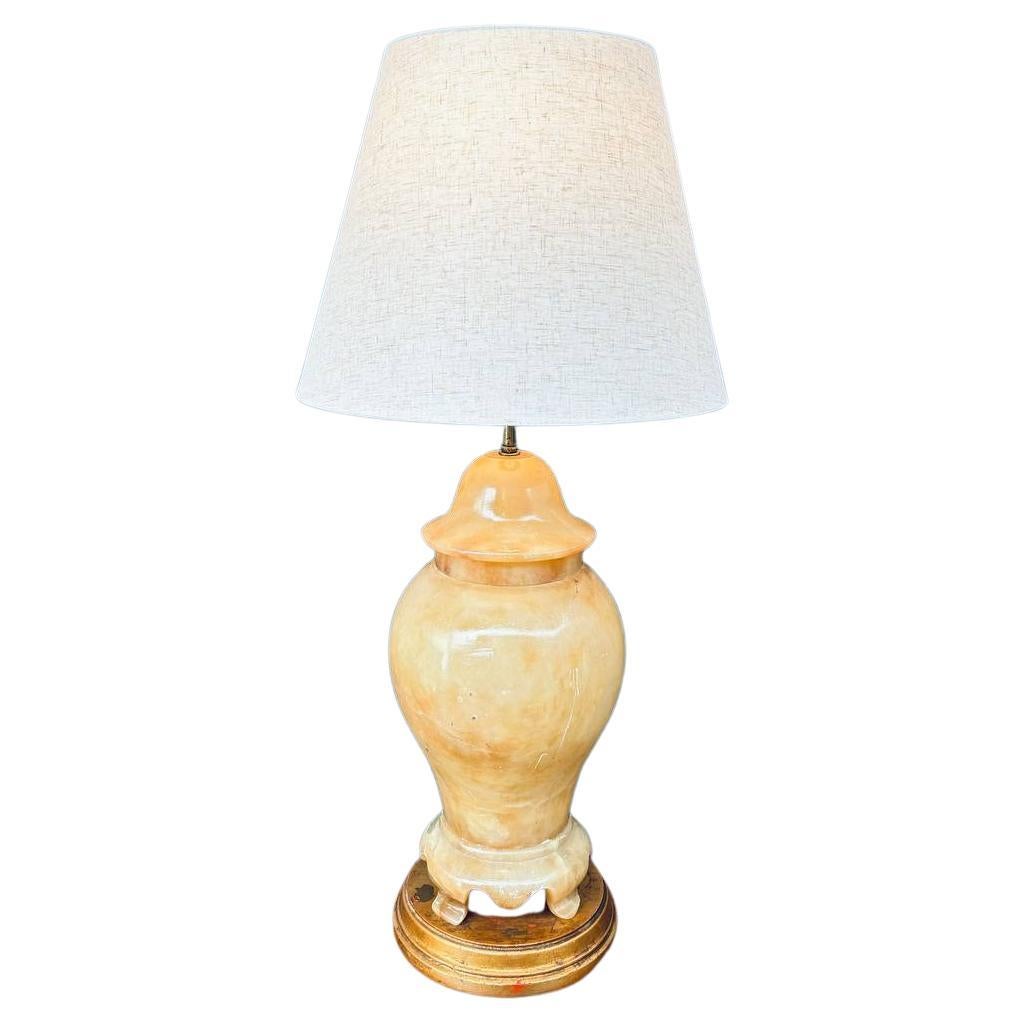 Hollywood Regency-Tischlampe aus Alabaster im Vintage-Stil im Angebot