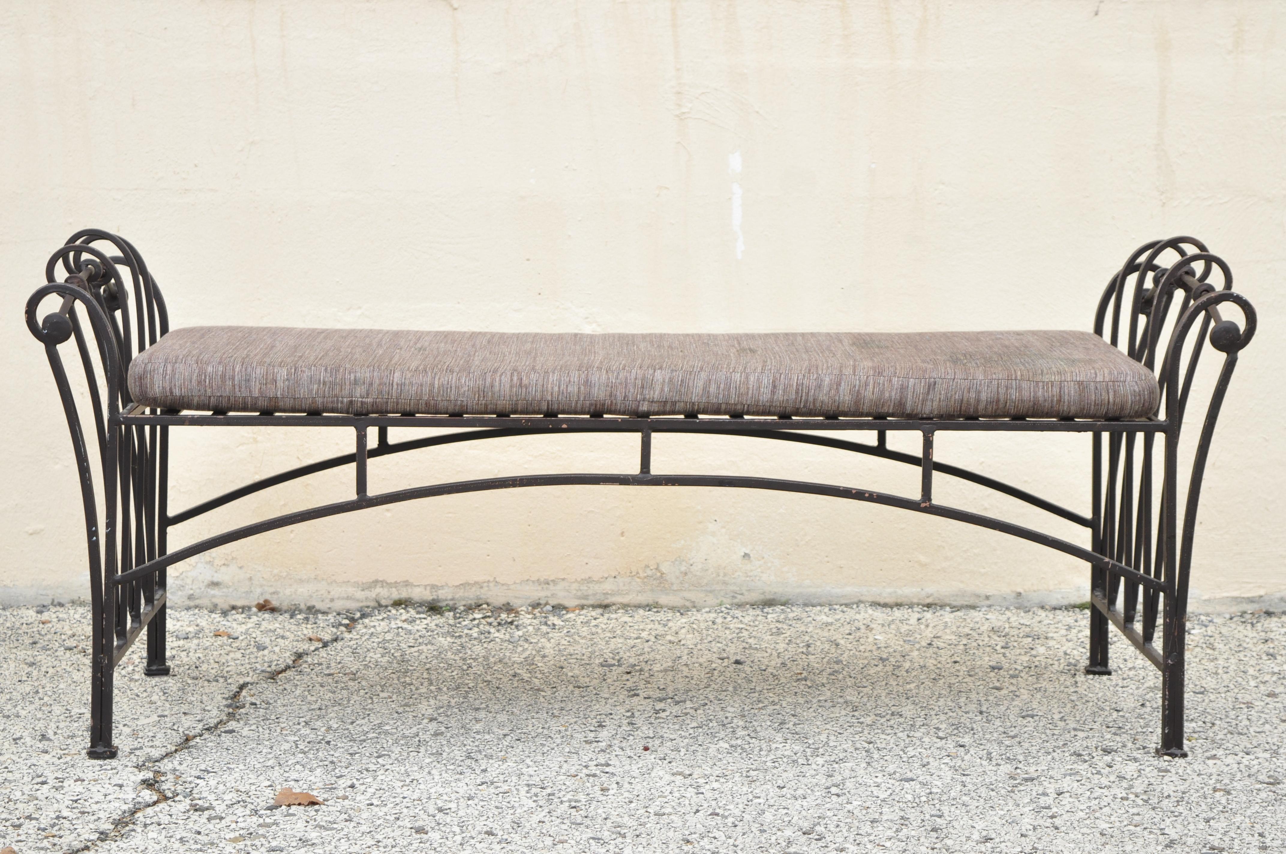 Vintage Hollywood Regency Art Deco French Heavy Iron Scrollwork Window Bench 4