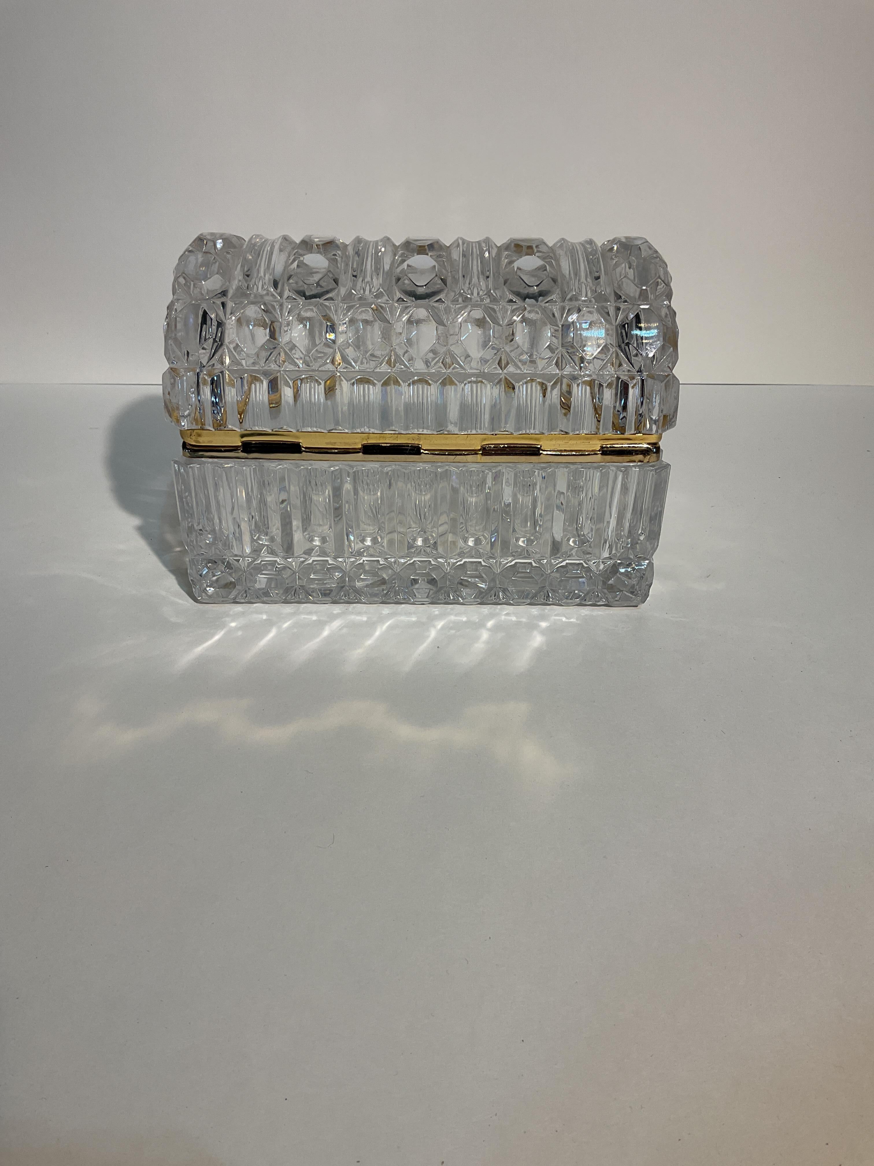 Cristal Boîte en cristal de style Baccarat Hollywood Regency en vente