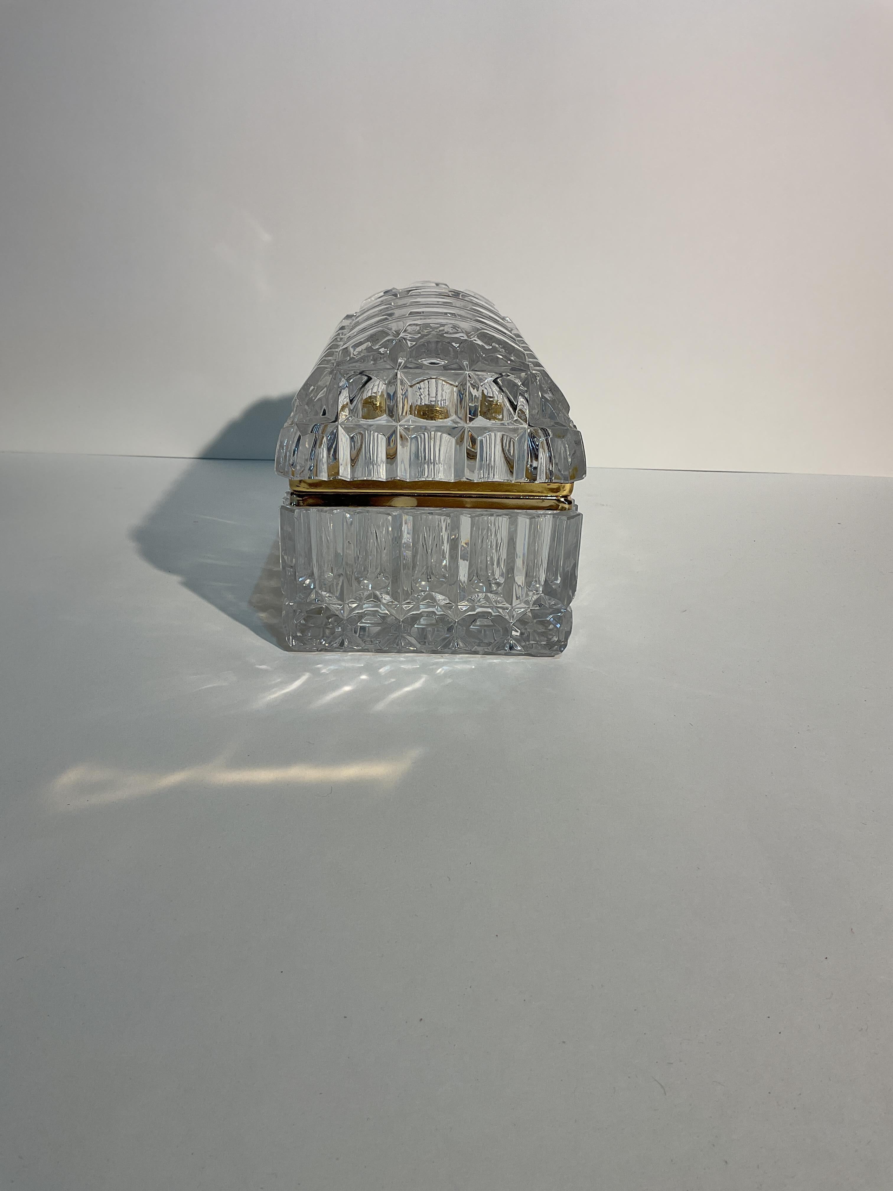 Boîte en cristal de style Baccarat Hollywood Regency en vente 2
