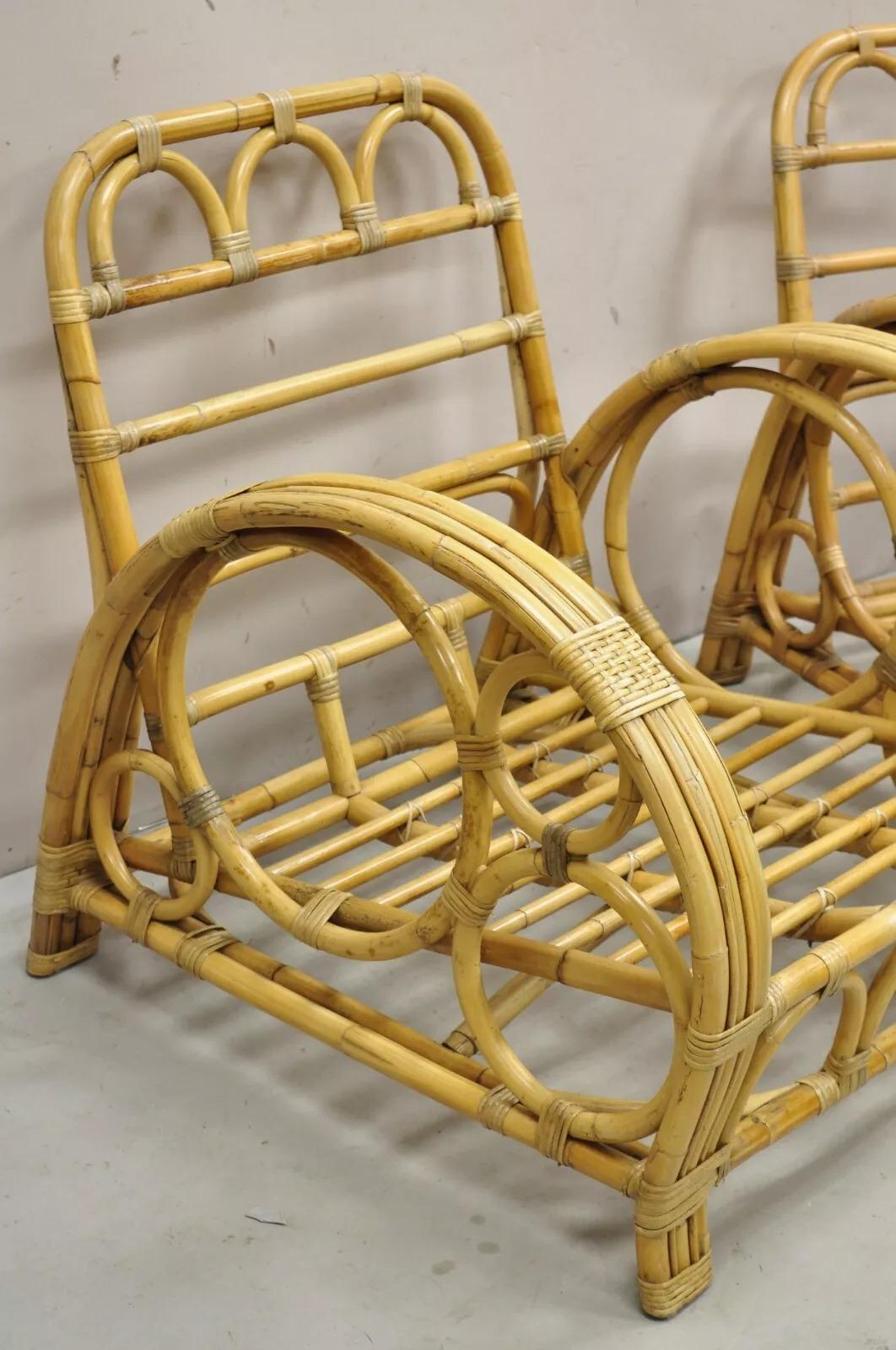 Vintage Hollywood Regency Bambú curvado Ratán mimbre Pretzel Lounge Sillas - Pareja en venta 4