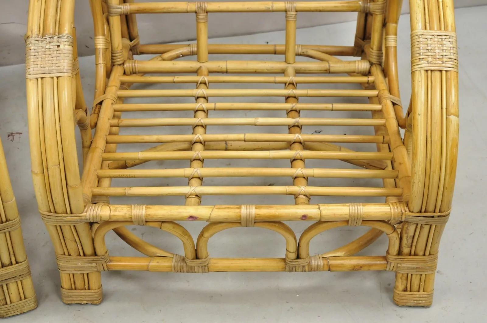 Vintage Hollywood Regency Bambú curvado Ratán mimbre Pretzel Lounge Sillas - Pareja en venta 5