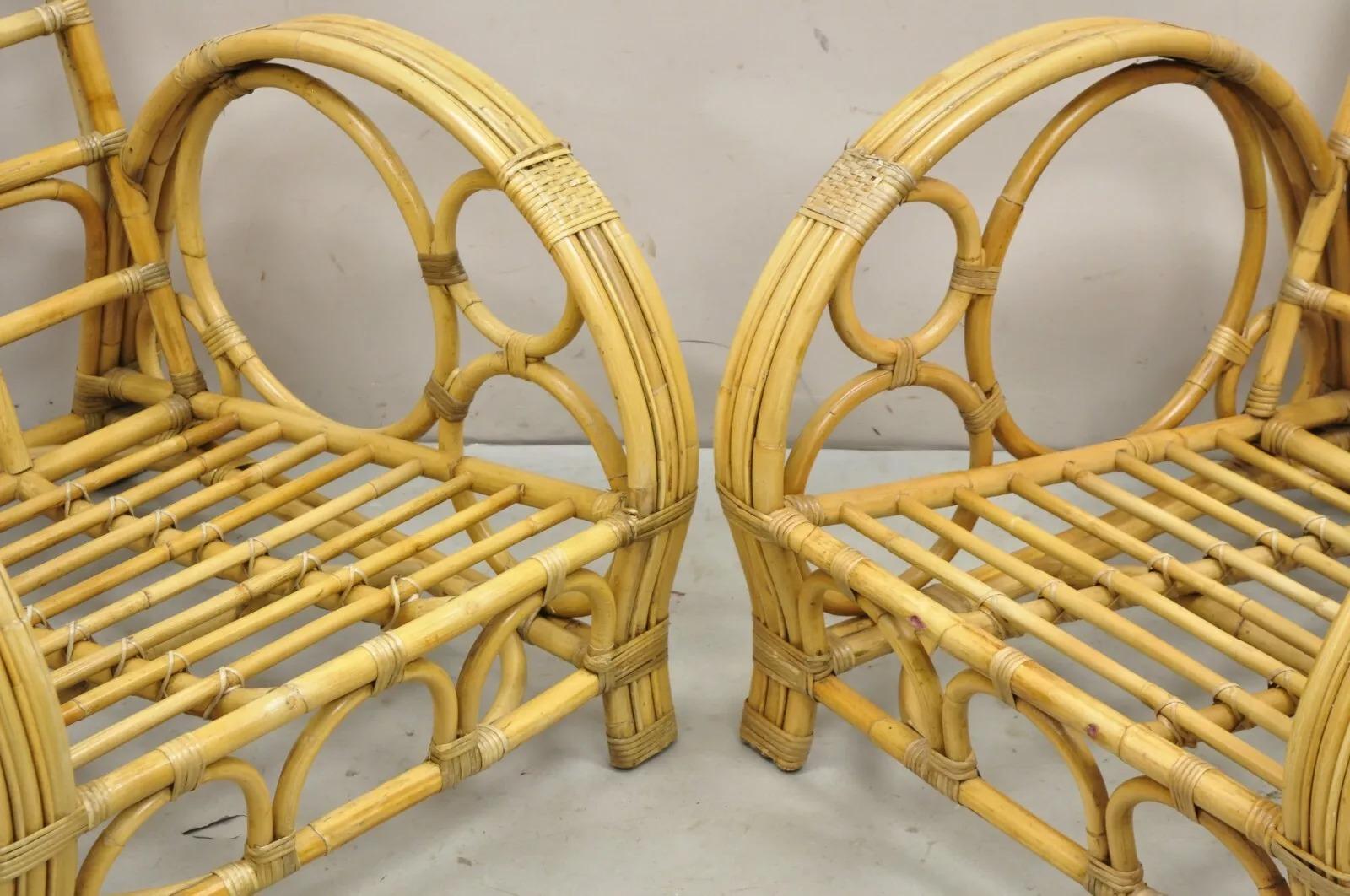 Vintage Hollywood Regency Bambú curvado Ratán mimbre Pretzel Lounge Sillas - Pareja siglo XX en venta