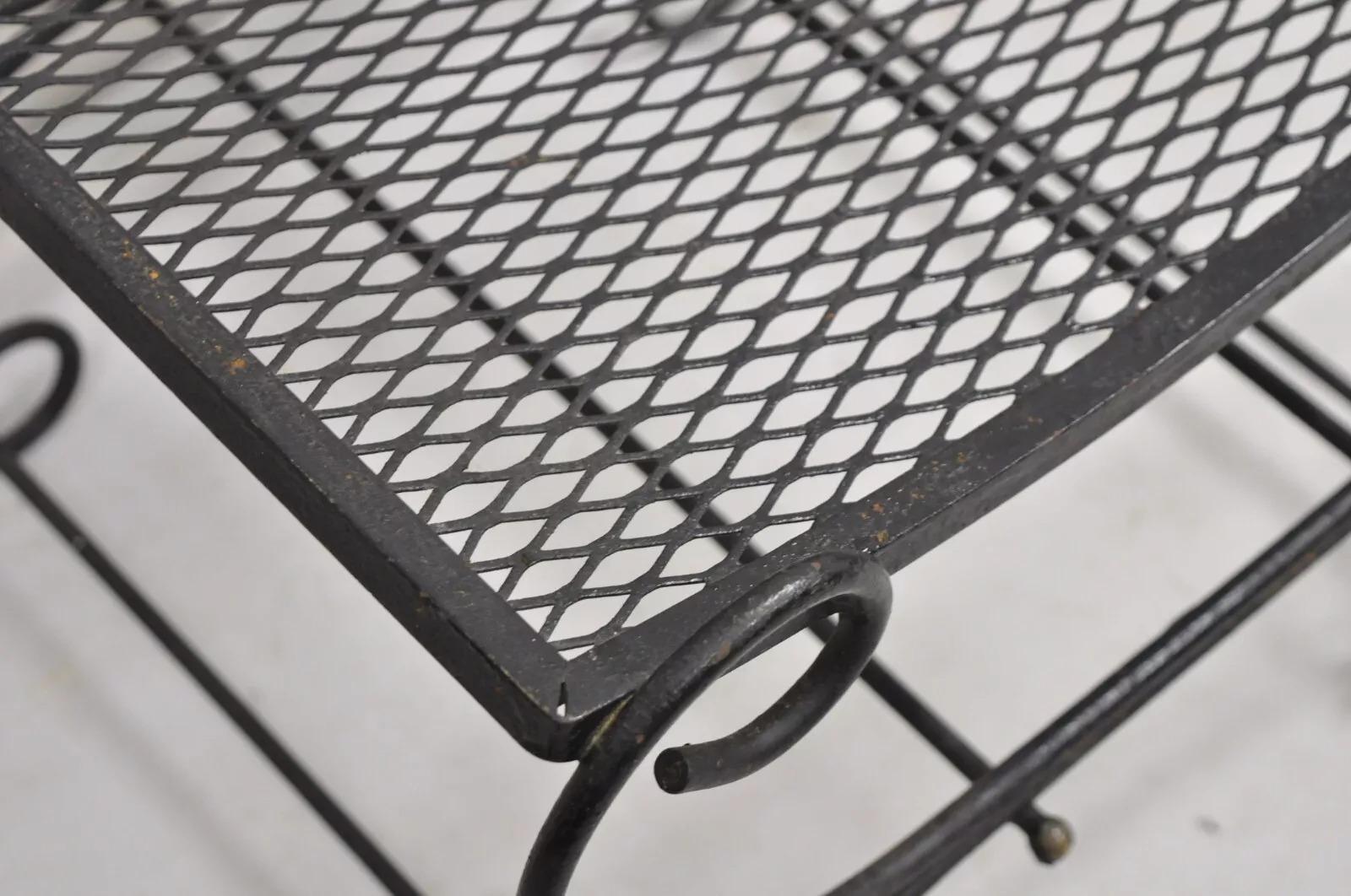 Banc vintage Hollywood Regency en fer forgé noir à enroulement Curule (A) en vente 1