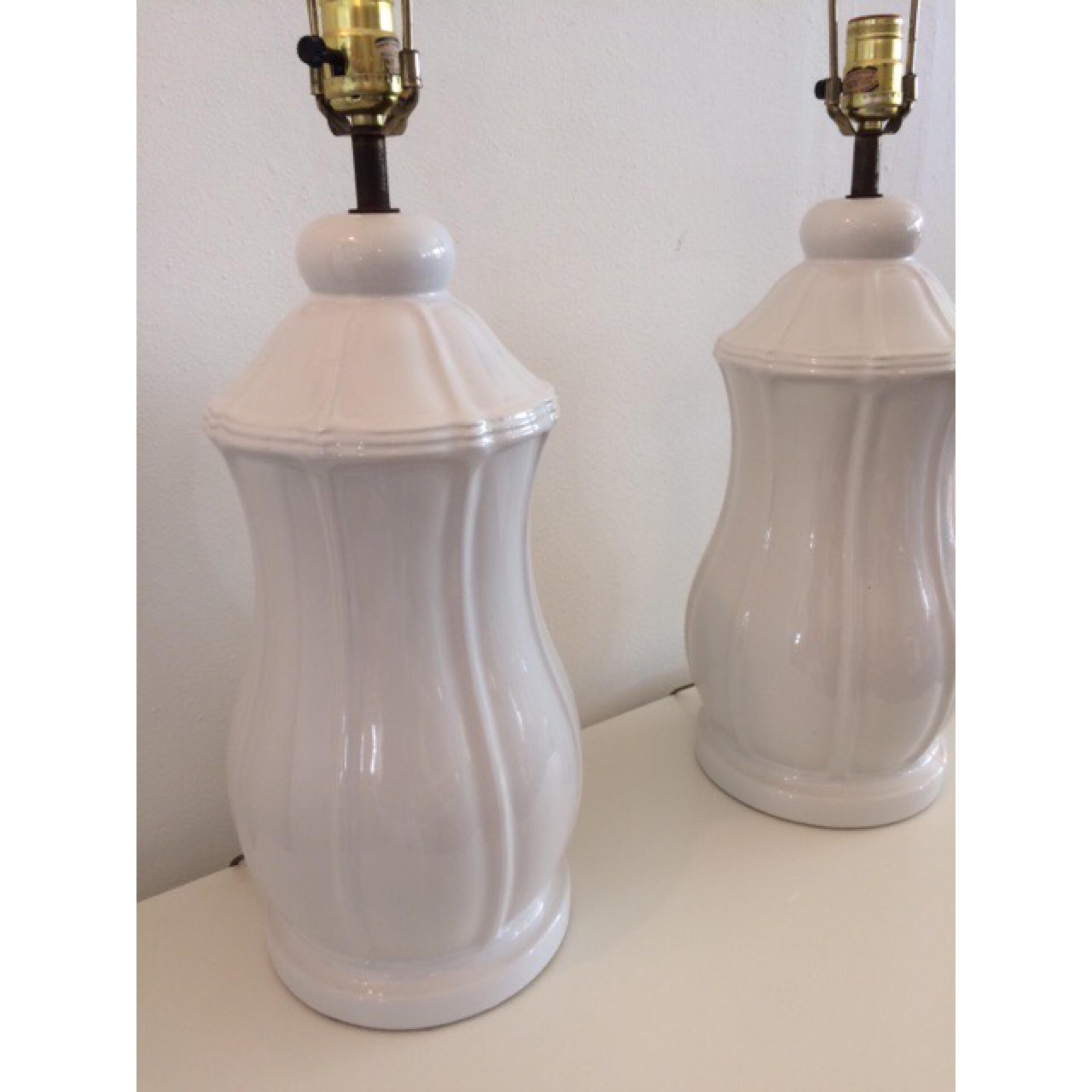 Mid-20th Century Vintage Hollywood Regency Blanc Pottery Table Lamps, a Pair For Sale