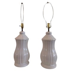 Lampada da tavolo vintage Hollywood Regency in ceramica Blanc, una coppia