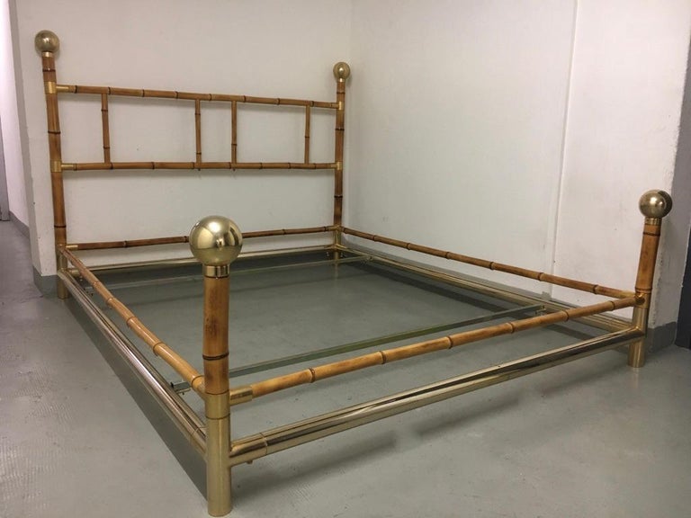 Vintage Hollywood Regency Brass and Bamboo Bed, circa 1970s In Good Condition For Sale In Geneva, CH
