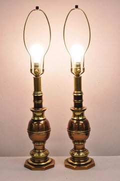 Lampade da tavolo vintage Hollywood Regency in ottone e rame in finto bambù - una coppia