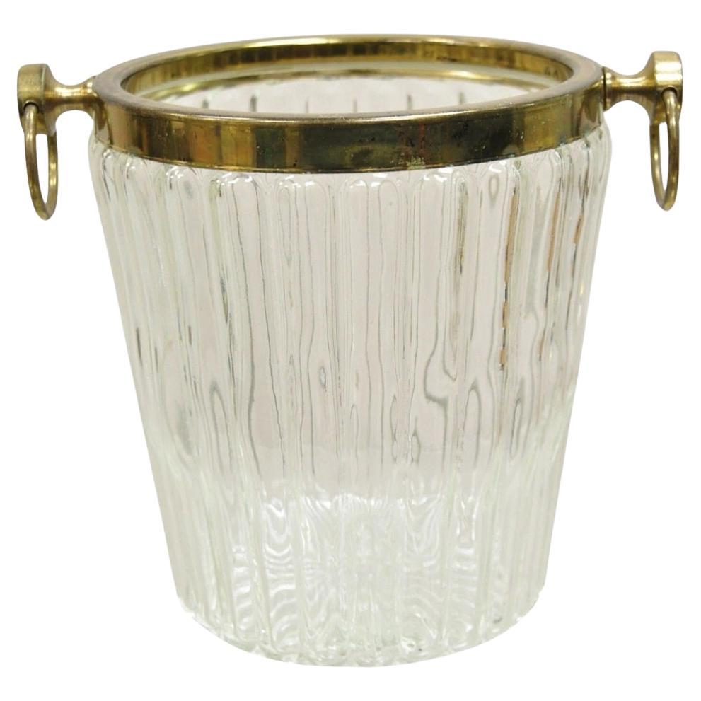 Cubitera Vintage Hollywood Regency de latón y cristal para enfriar vino y champán