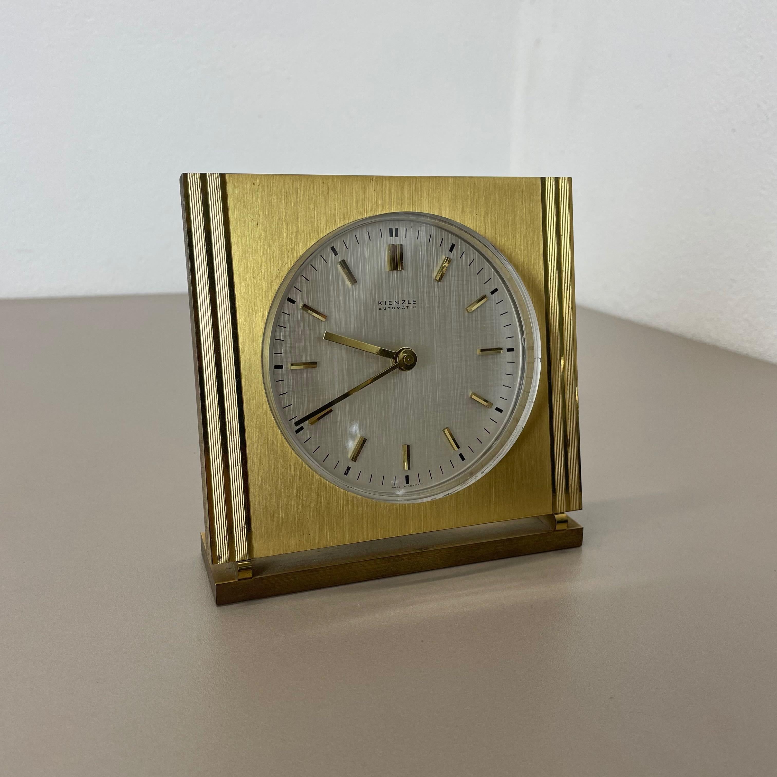 Article:

Table clock



Origin:

Germany


Producer:

Kienzle, Germany


Age:

1960s



This original vintage table clock was produced in the 1960s by the premium clock producer Kuienzle in Germany. The clock is original