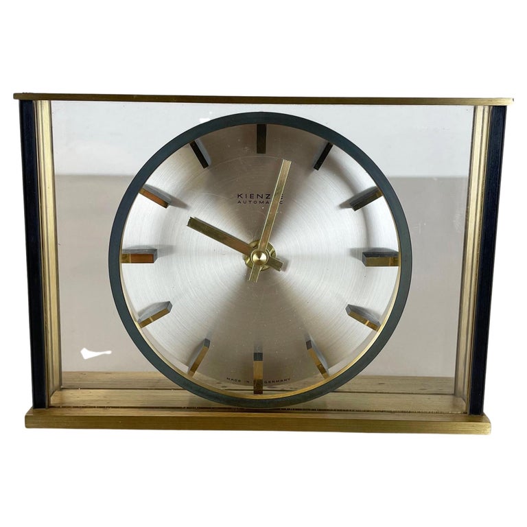 Vintage Mid Century Clock - 205 For Sale on 1stDibs
