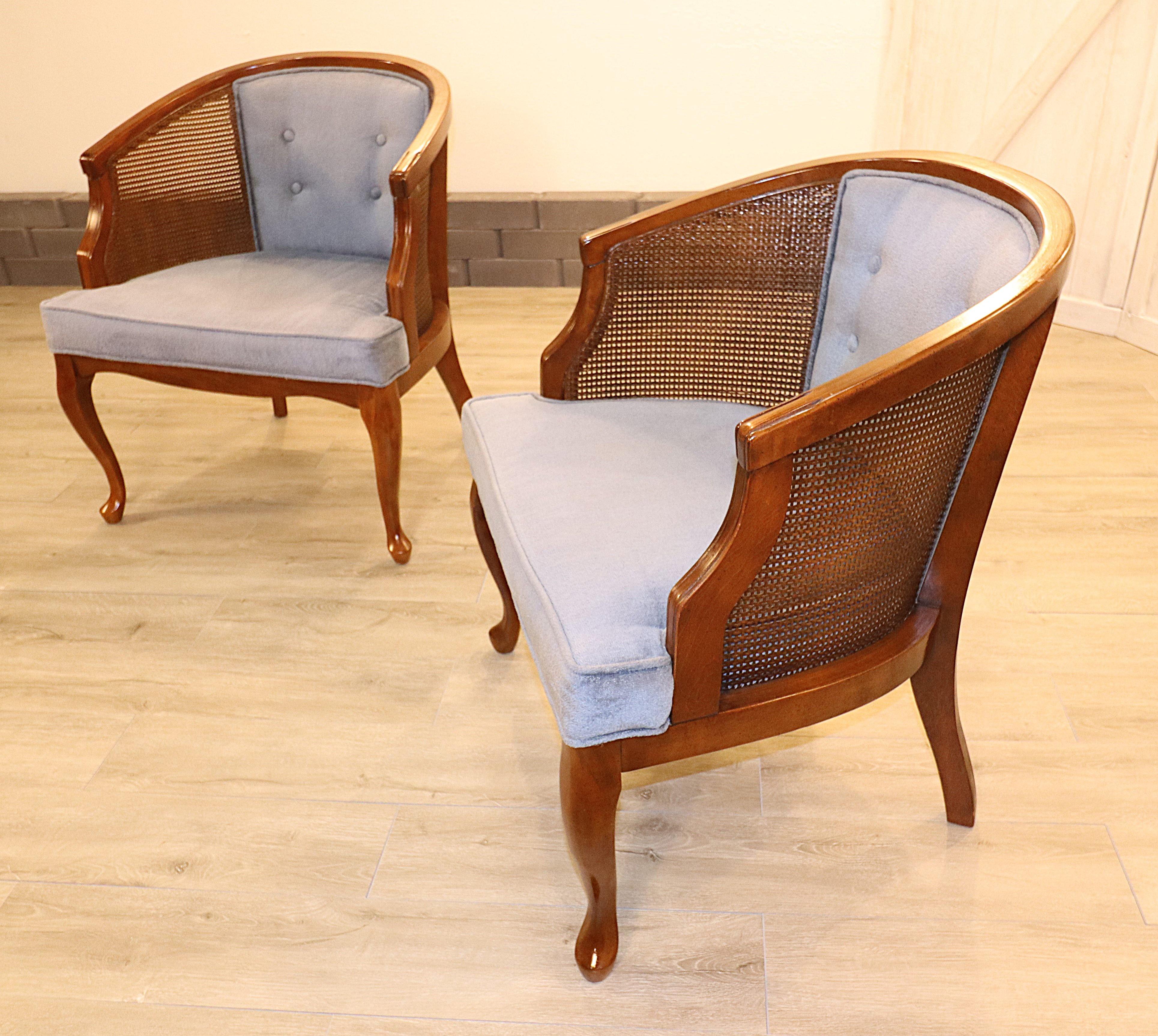 Vintage Hollywood Regency Cane Back Chairs Estadounidense en venta