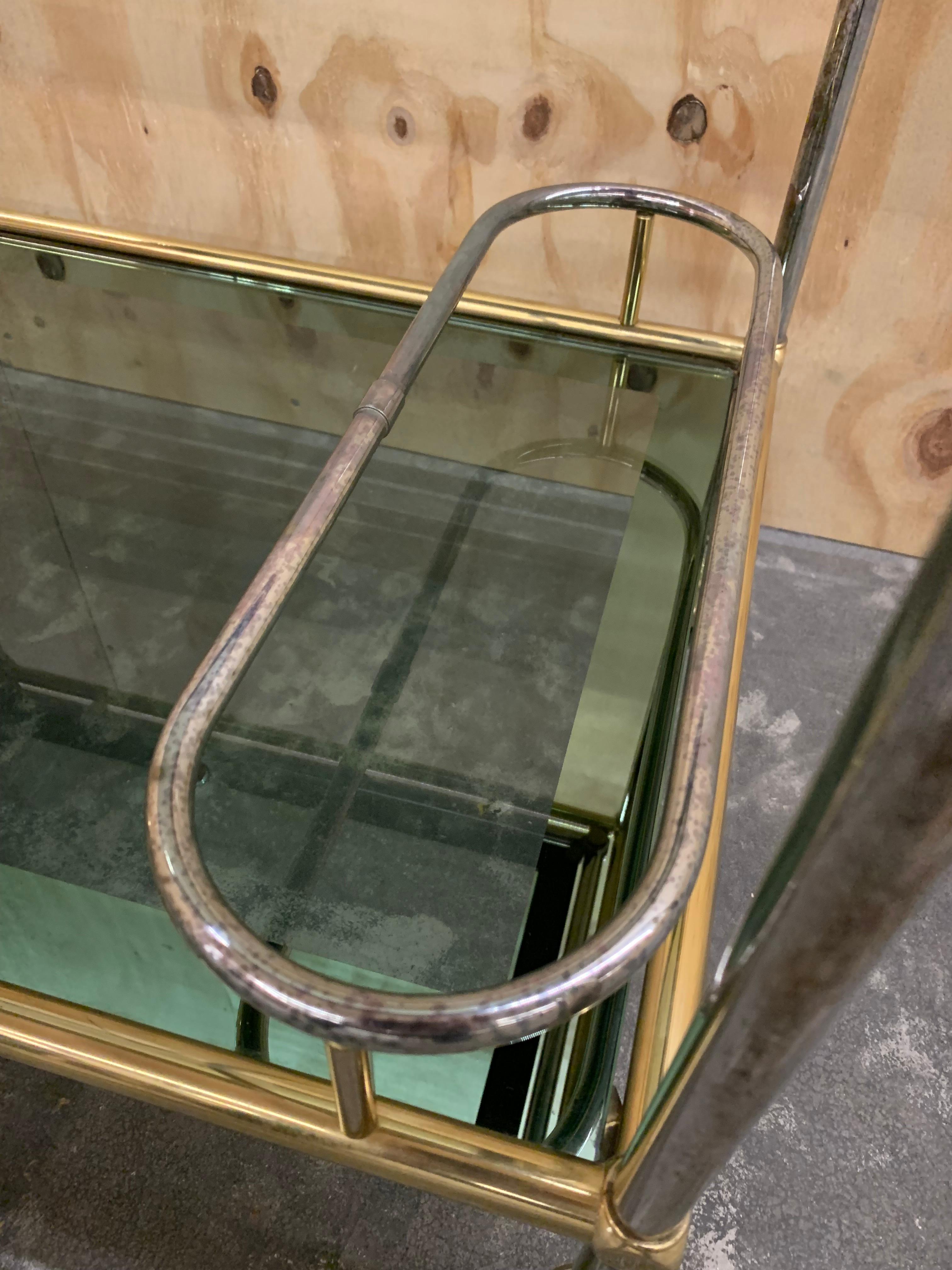 Laiton Chariot de bar Hollywood Regency chromé en vente