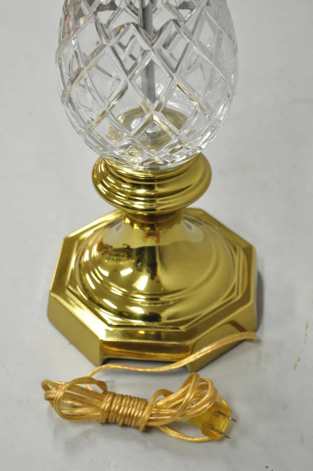 Vintage Hollywood Regency Crystal Glass Pineapple Column Brass Table Lamp For Sale 3