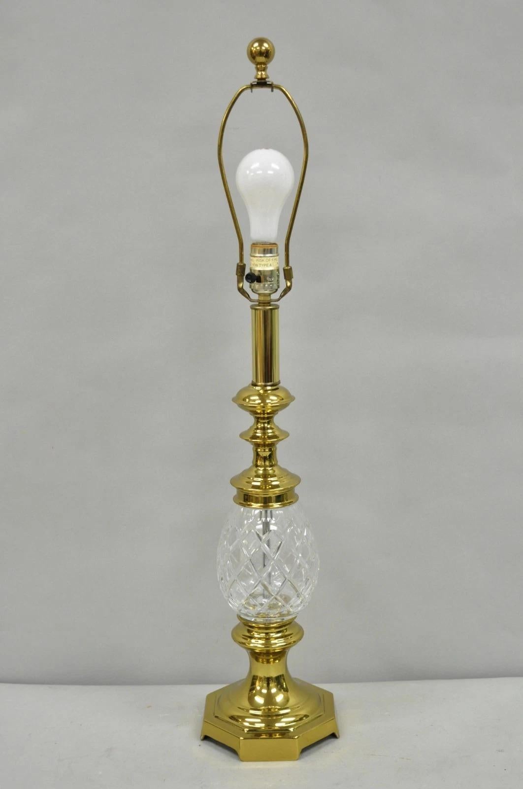Vintage Hollywood Regency Crystal Glass Pineapple Column Brass Table Lamp For Sale 4